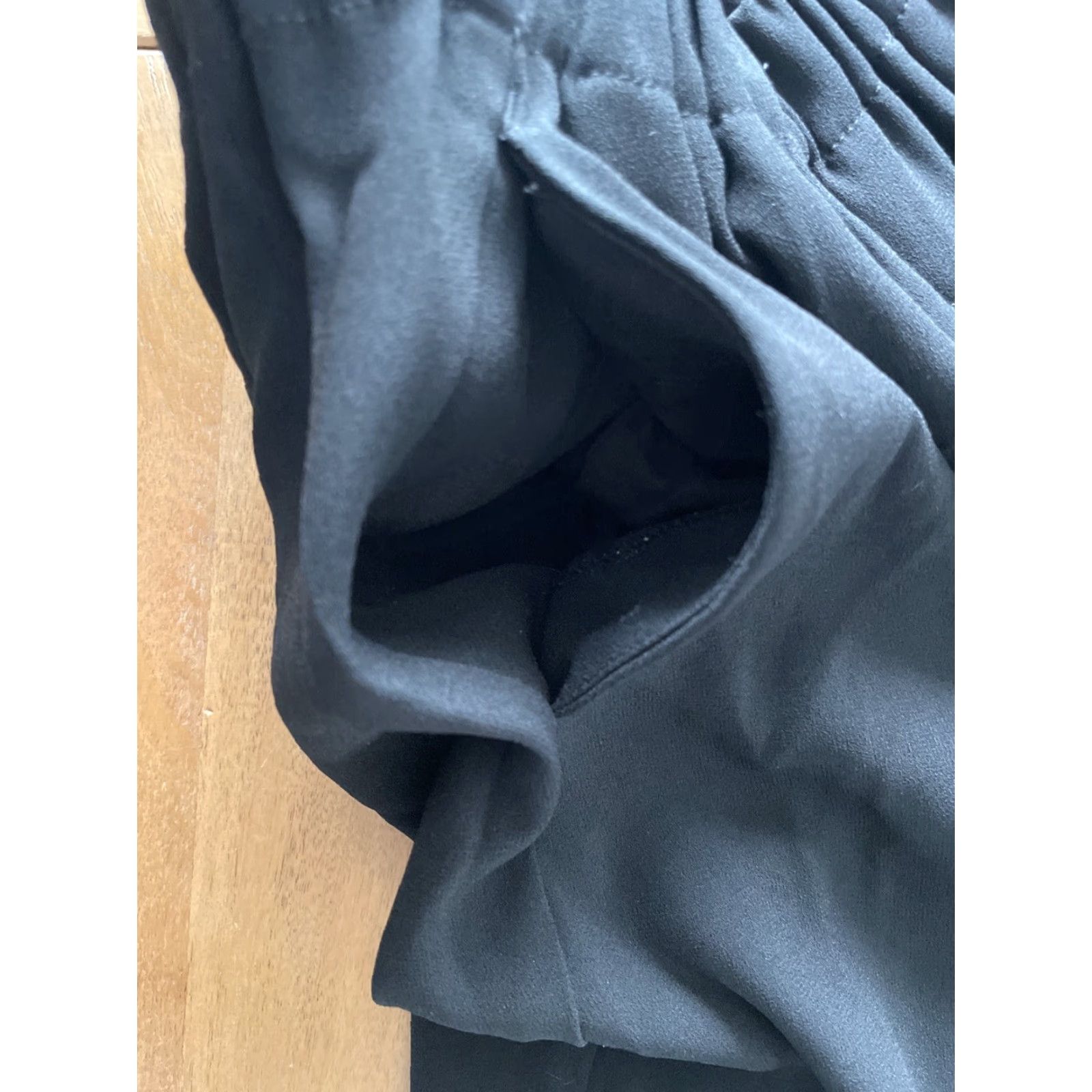 Aritzia Aritzia Babaton Dexter Black Dress Pants Womens 2XS Office Career Tapered Pockets Crepe Pull On Size 24" / US 00 / IT 34 - 4 Thumbnail