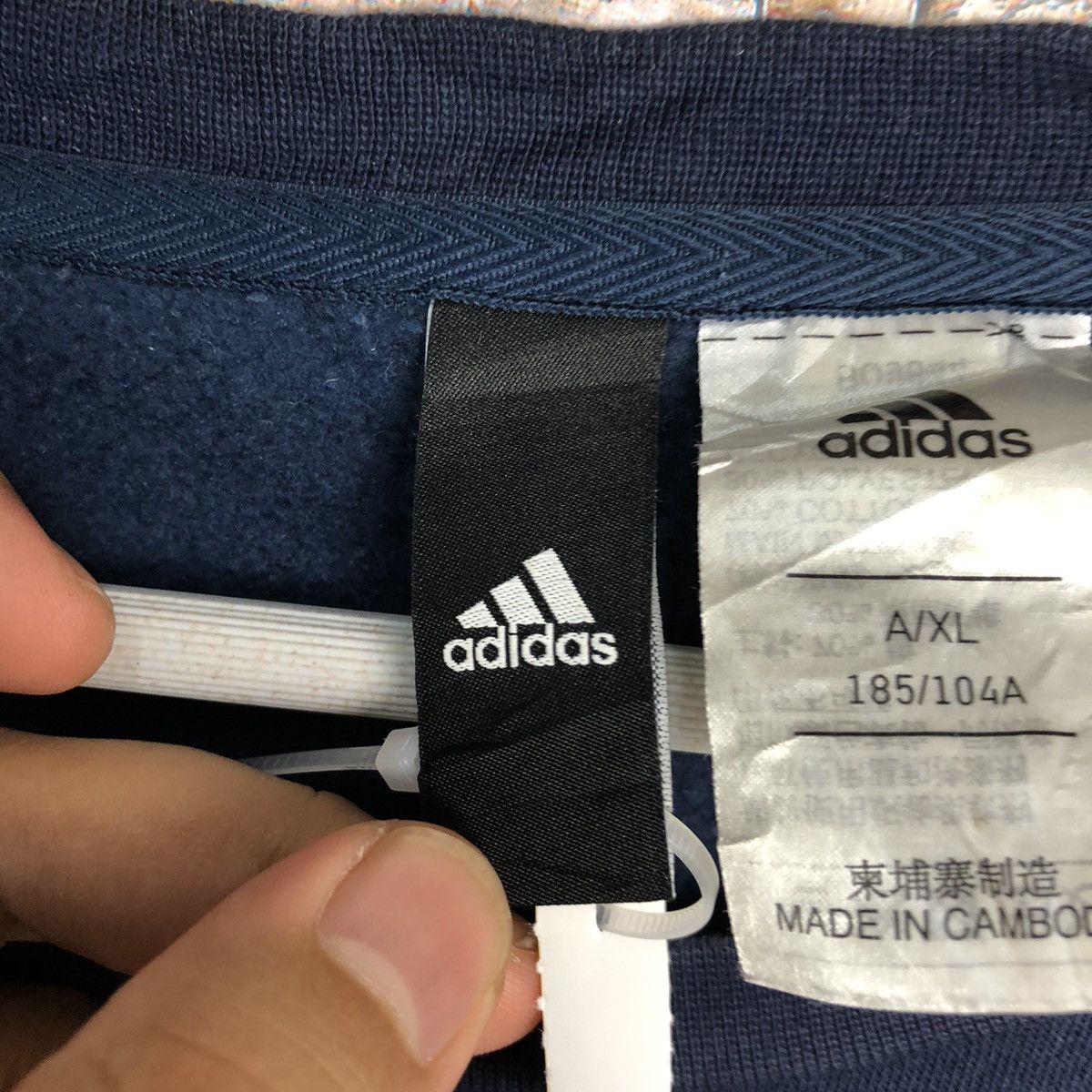 Adidas Adidas 3 stripe Dark Blue Sweatshirt #A250 Size US L / EU 52-54 / 3 - 11 Thumbnail