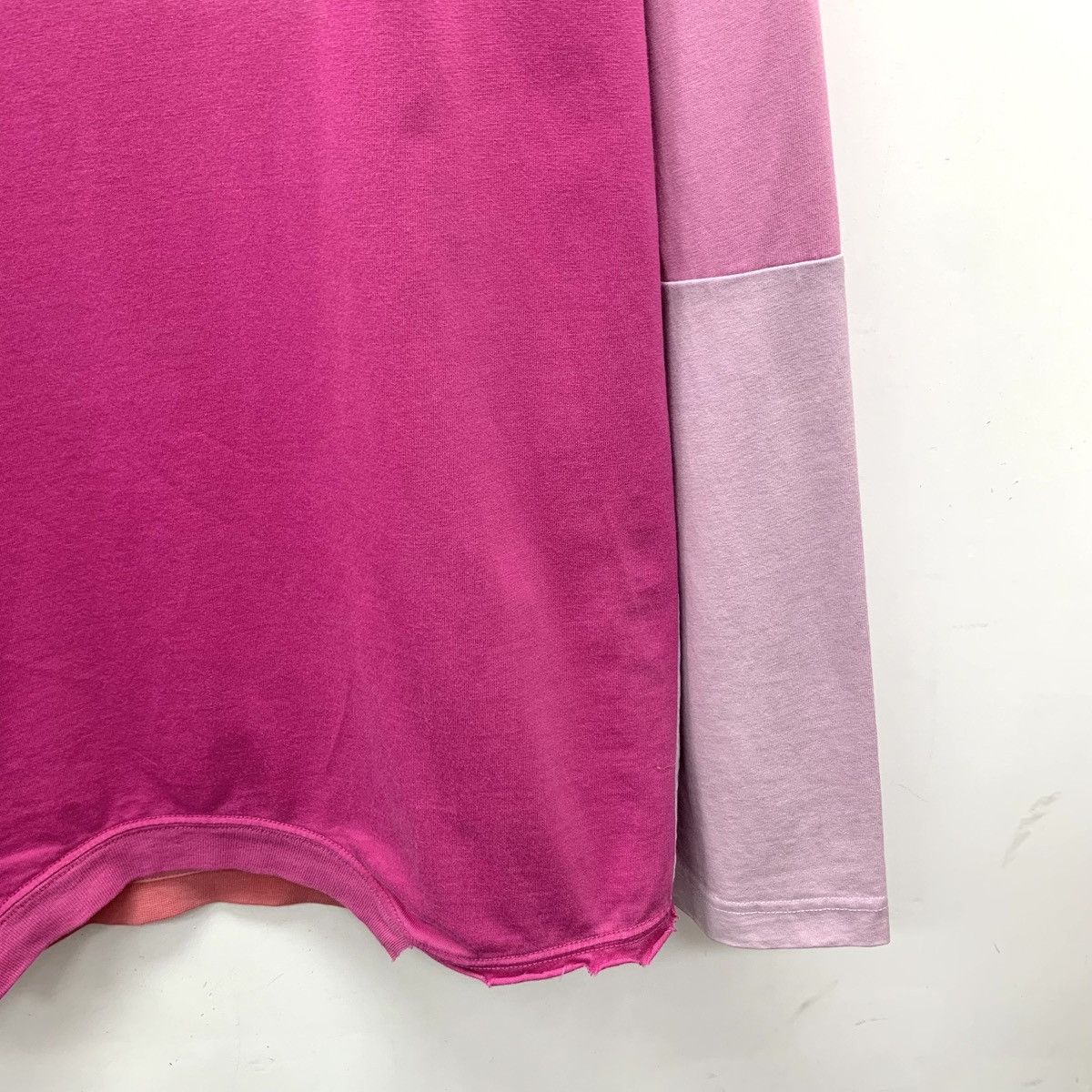 Burberry Balenciaga Color-blocked Logo Short Sleeve T-shirt K26WX Size XS / US 0-2 / IT 36-38 - 4 Thumbnail