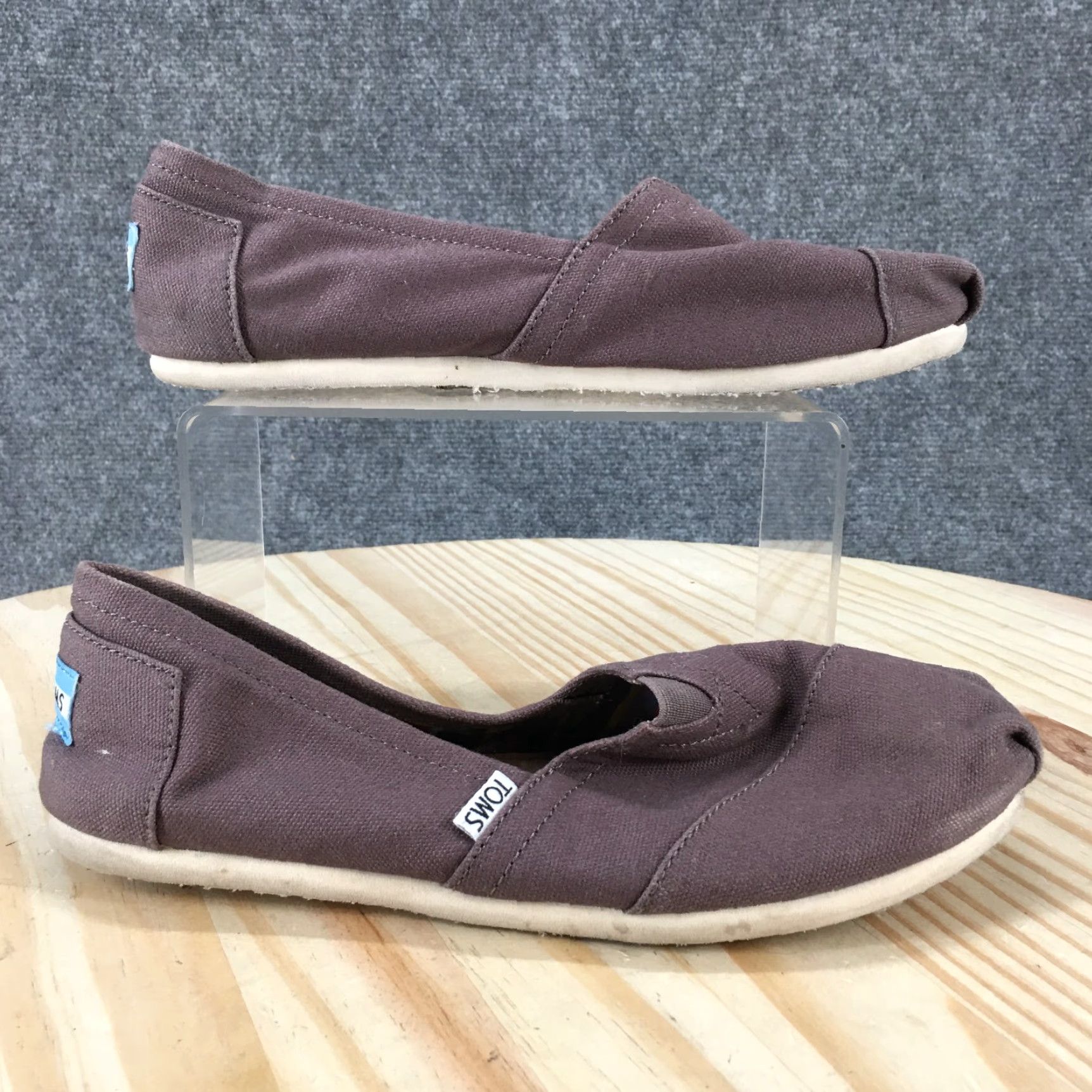 Toms TOMS Shoes Womens 8 Classic Slip On Flats Comfort Gray Fabric Low Top Round Toe Shoes Womens Slip-On Flat Casual Shoes Gray 8 Women Size M / US 6-8 / IT 42-44 - 2 Thumbnail