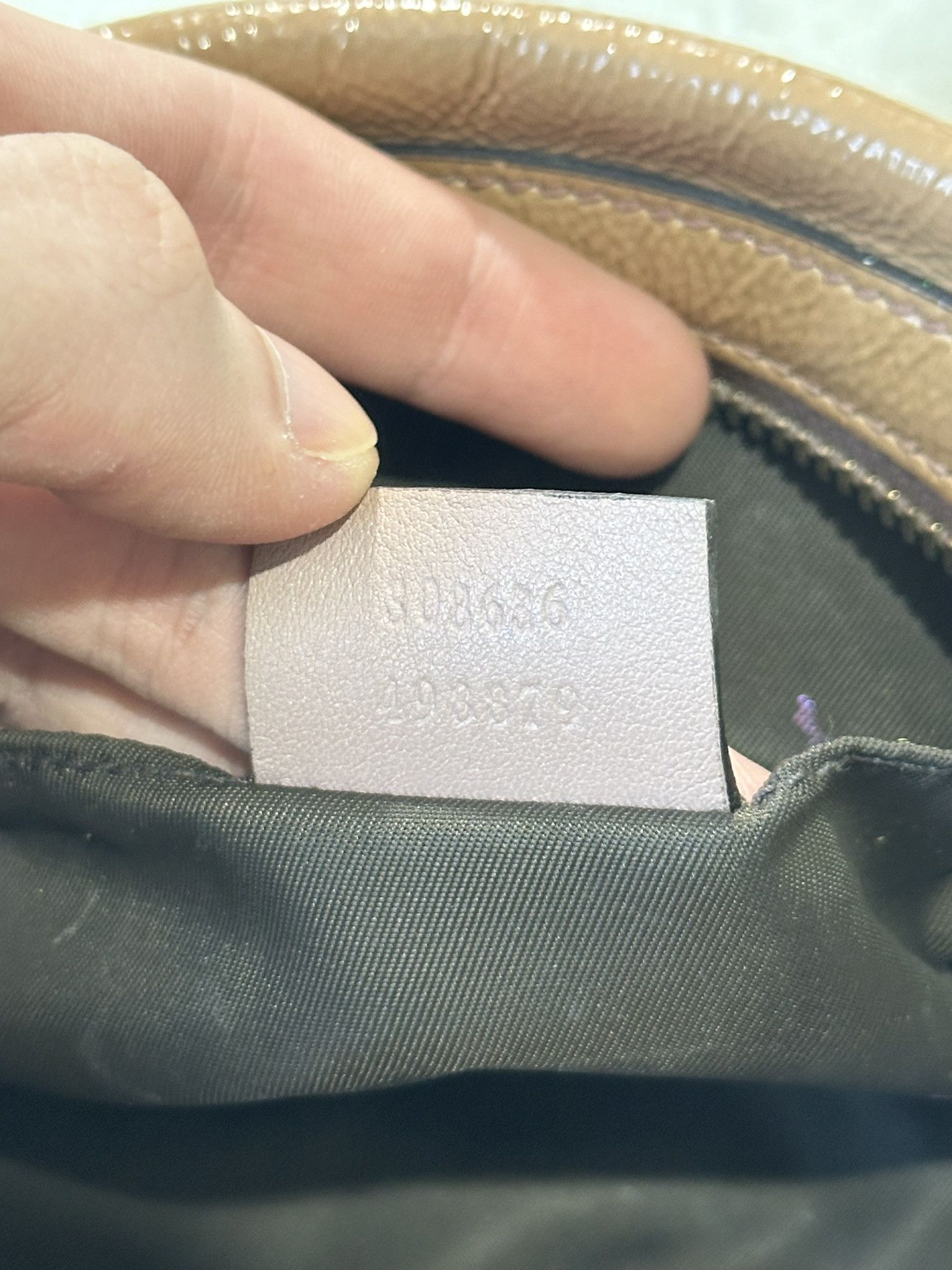 Gucci Gucci Soho Cosmetic Pouch Patent Beige Leather Logo Size ONE SIZE - 19 Thumbnail