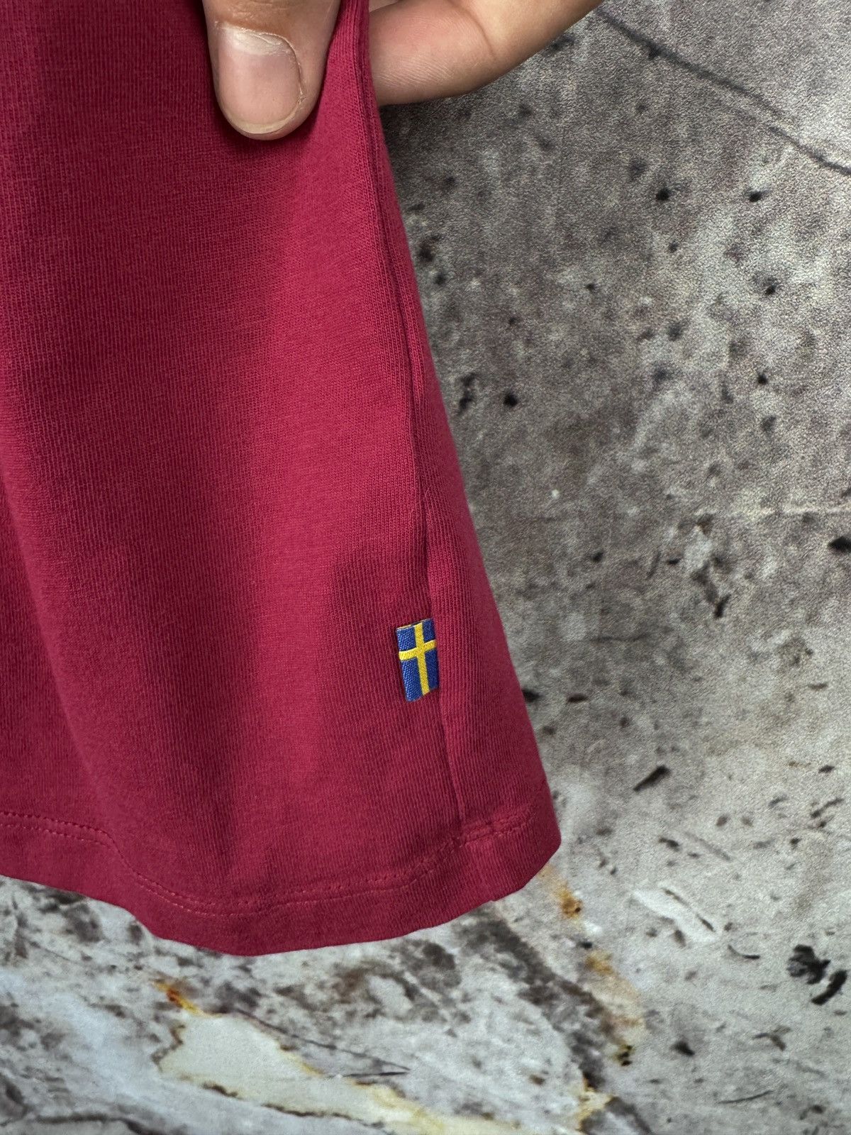 Fjallraven Men’s Fjall Raven T-Shirt Classic Sweden Streetwear Size L Size US L / EU 52-54 / 3 - 7 Thumbnail