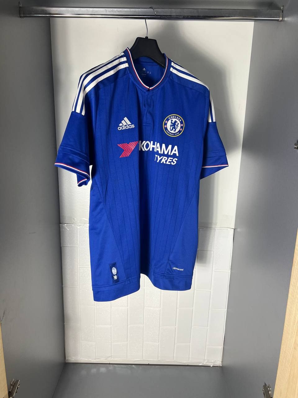 Adidas VINTAGE ADIDAS FC CHELSEA LONDON ENGLAND SOCCER JERSEY RETRO Size US XL / EU 56 / 4 - 4 Thumbnail