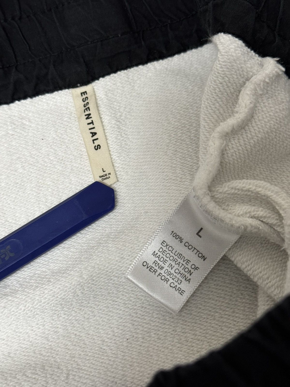 FOG 💥 OG FOG Fear of God Essentials Shorts SZ Large White Size US 34 / EU 50 - 11 Thumbnail