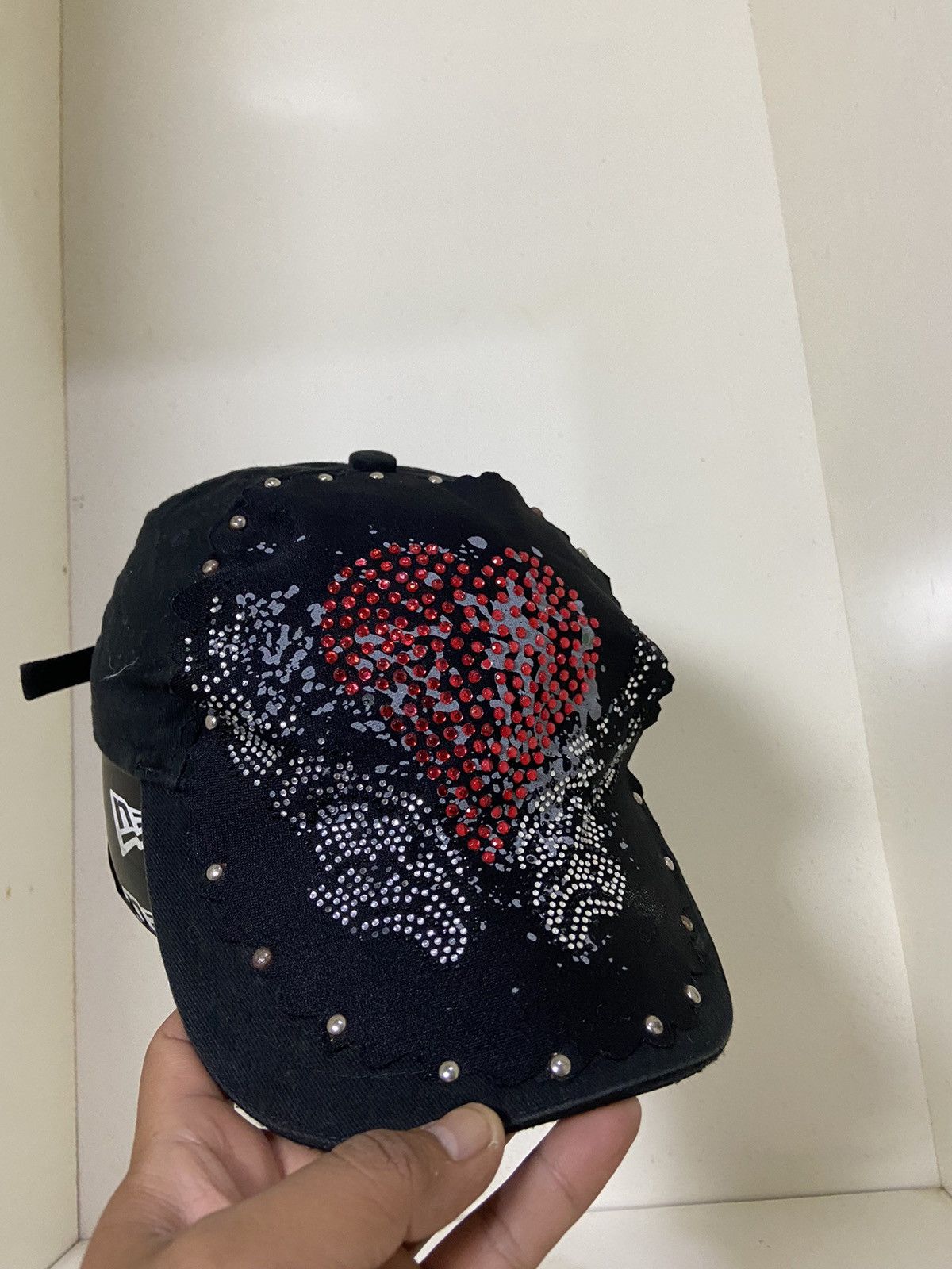 If Six Was Nine 2000s Y2K heart studded zircon hat Size ONE SIZE - 4 Thumbnail