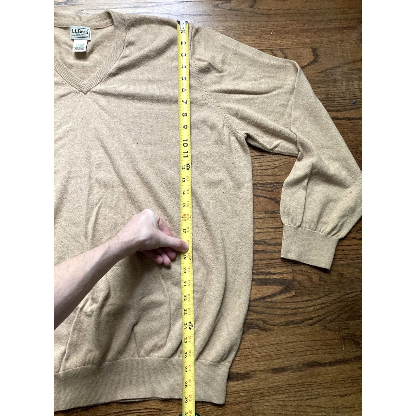 Vintage VINTAGE? LL Bean Sweater Mens 2XL Cotton Cashmere V Neck Long Sleeve Beige Size US XXL / EU 58 / 5 - 7 Thumbnail