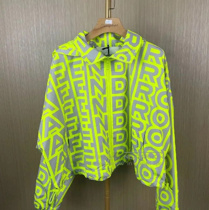 Fendi Fendi Neon Green Printed Nylon Jacket . Size M / US 6-8 / IT 42-44 - 1 Thumbnail