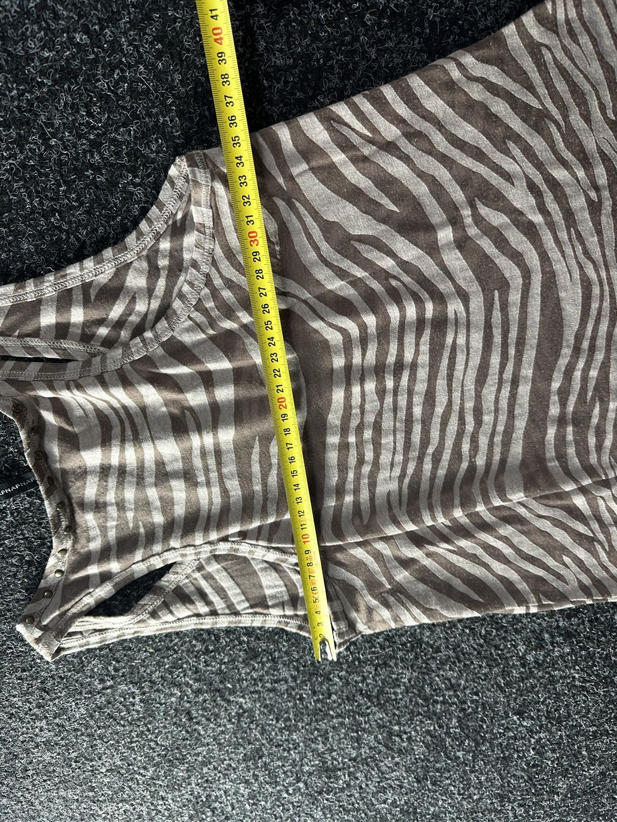 Designer × Issey Miyake × Vintage VTG 90s NAF NAF tank JPG style Womens Avant-garde Y2k rare Size S / US 4 / IT 40 - 10 Thumbnail