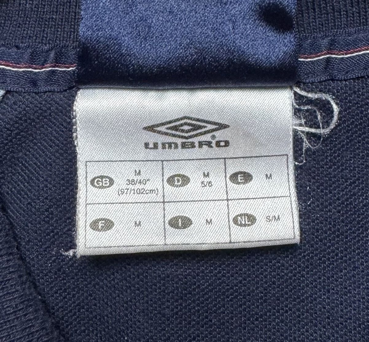 Umbro England 2001 2002 Football Soccer Polo Shirt Umbro Size US M / EU 48-50 / 2 - 16 Thumbnail