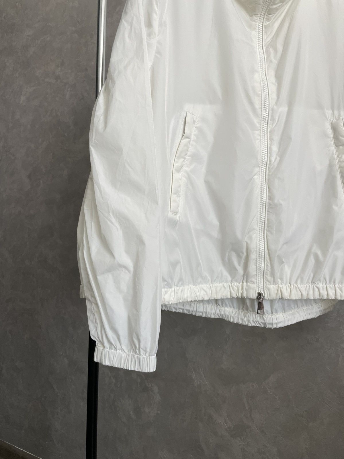 Moncler Moncler Boissard Nylon Rain White Jacket With Hoodie Size /0 Size XS / US 0-2 / IT 36-38 - 5 Thumbnail