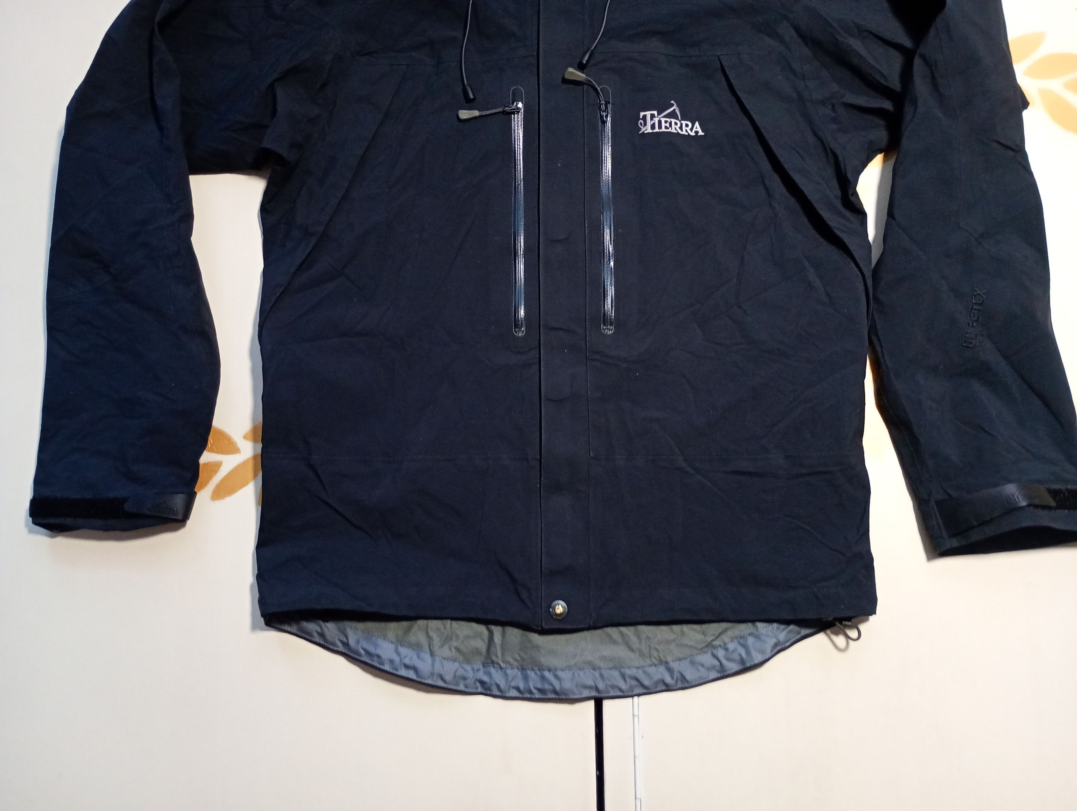 Vintage Tierra Rock Blanc Gore-tex Jacket Size US S / EU 44-46 / 1 - 4 Thumbnail