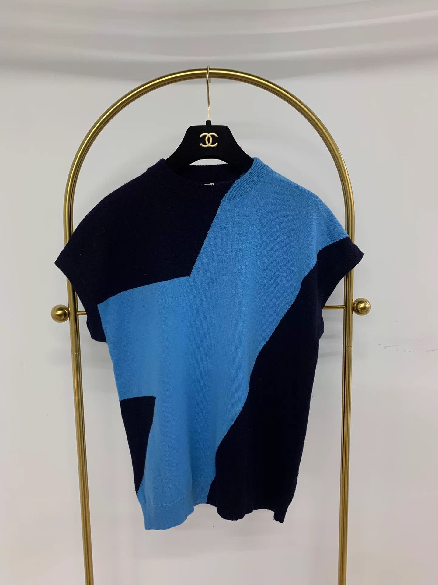 Hermes Hermes Black Blue Colorblocked Cashmere Top 36 New Size XS / US 0-2 / IT 36-38 - 1 Thumbnail