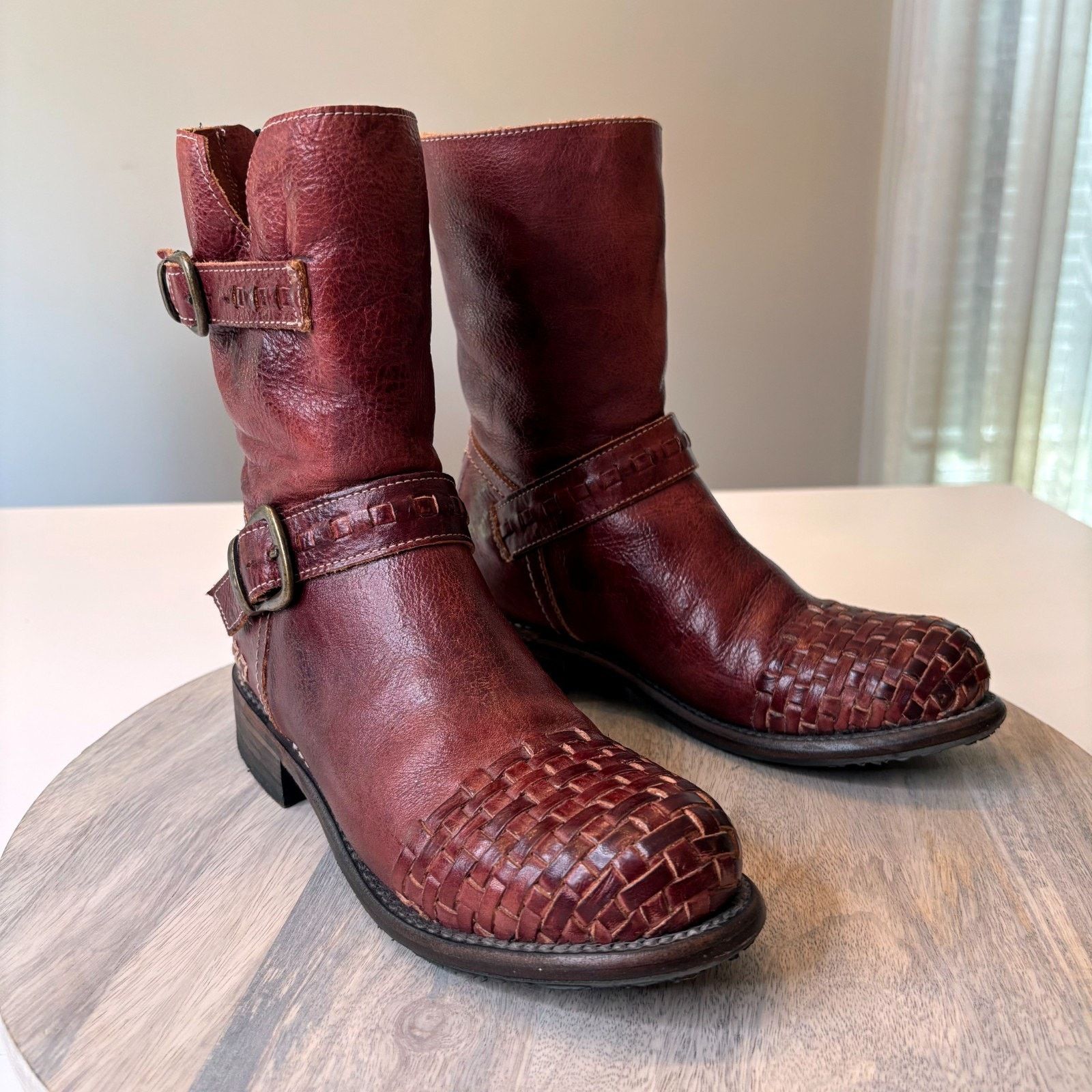 Bed Stu Bed Stu Ashwell Women's Red Buckles Leather Boots Size 6.5 Size US 6.5 / IT 36.5 - 2 Thumbnail