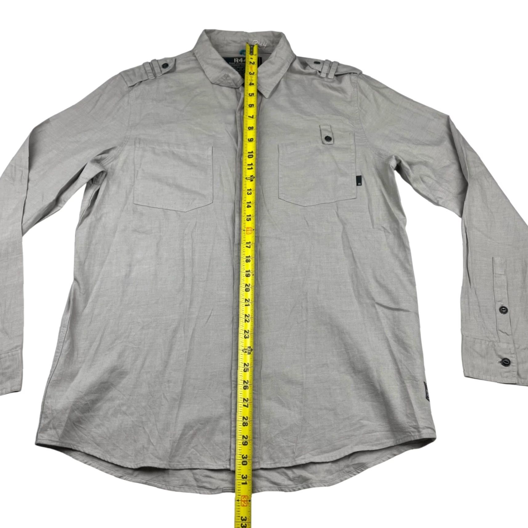 Vintage R44 Rogan Standard Issue Men's Work Shirt Beige L Long Sleeve 100% Organic Cotton Button-Up Pockets Epaulets Traveler Casual Workwear Shirt Size US L / EU 52-54 / 3 - 5 Thumbnail