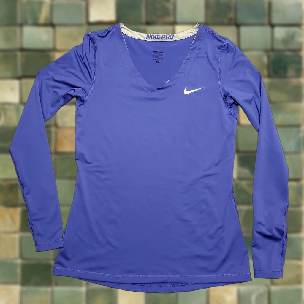 Nike Nike Pro shirt Womens L Blue V-neck Long Sleeve Pullover Casual Sport Top Size L / US 10 / IT 46 - 1 Thumbnail