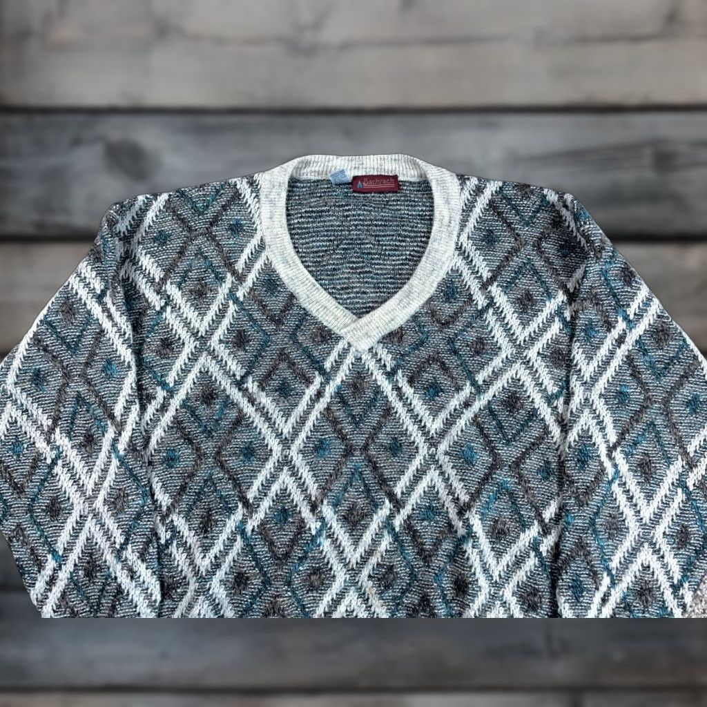 Vintage VTG 80s Diamond Pattern V-Neck Sweater Bachrach Men's XL Gray Pullover Knit Wool Size US XL / EU 56 / 4 - 1 Thumbnail