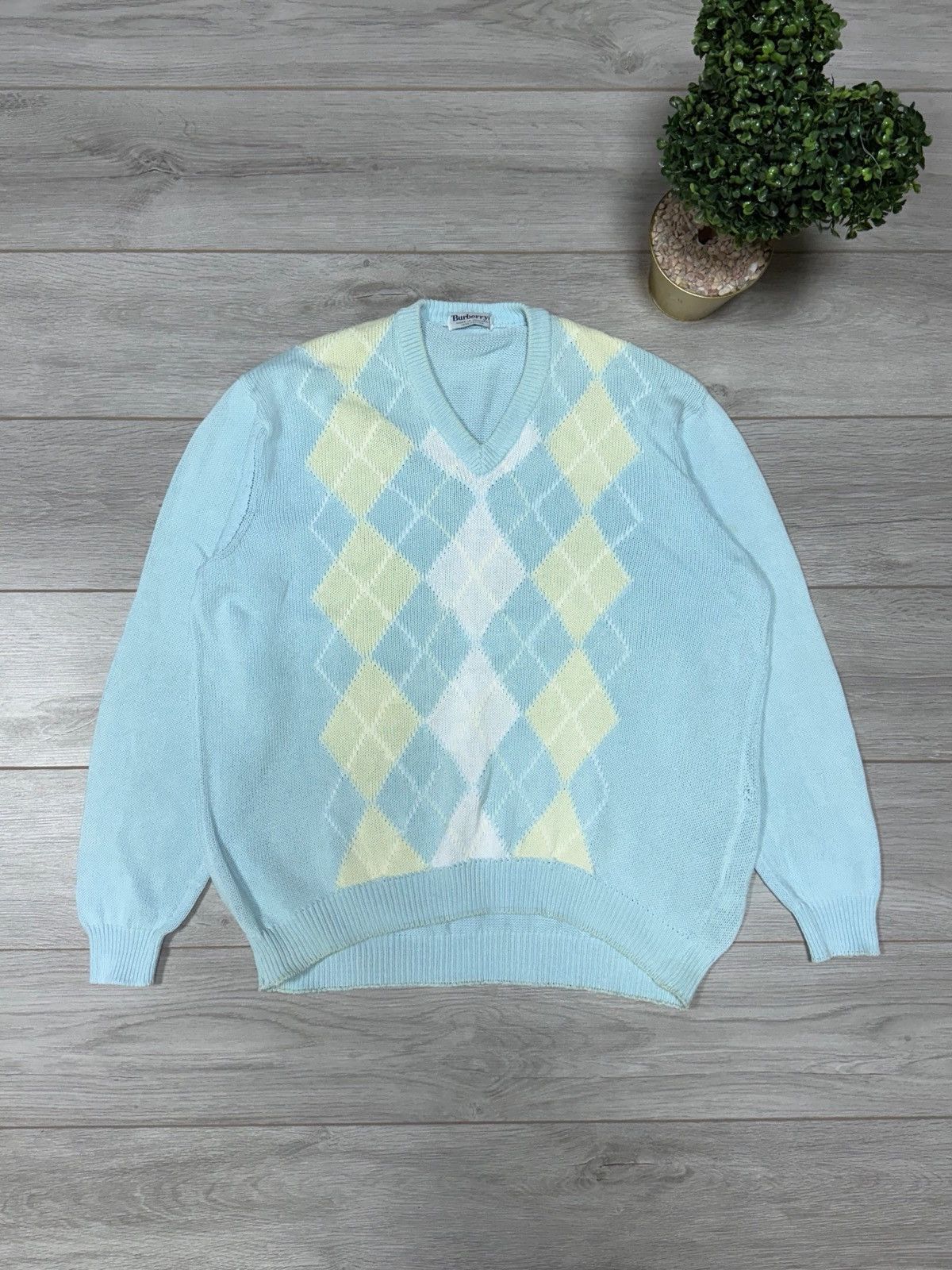 Burberry Burberry vintage knitted patterns sweater England vintage Size US XL / EU 56 / 4 - 1 Thumbnail