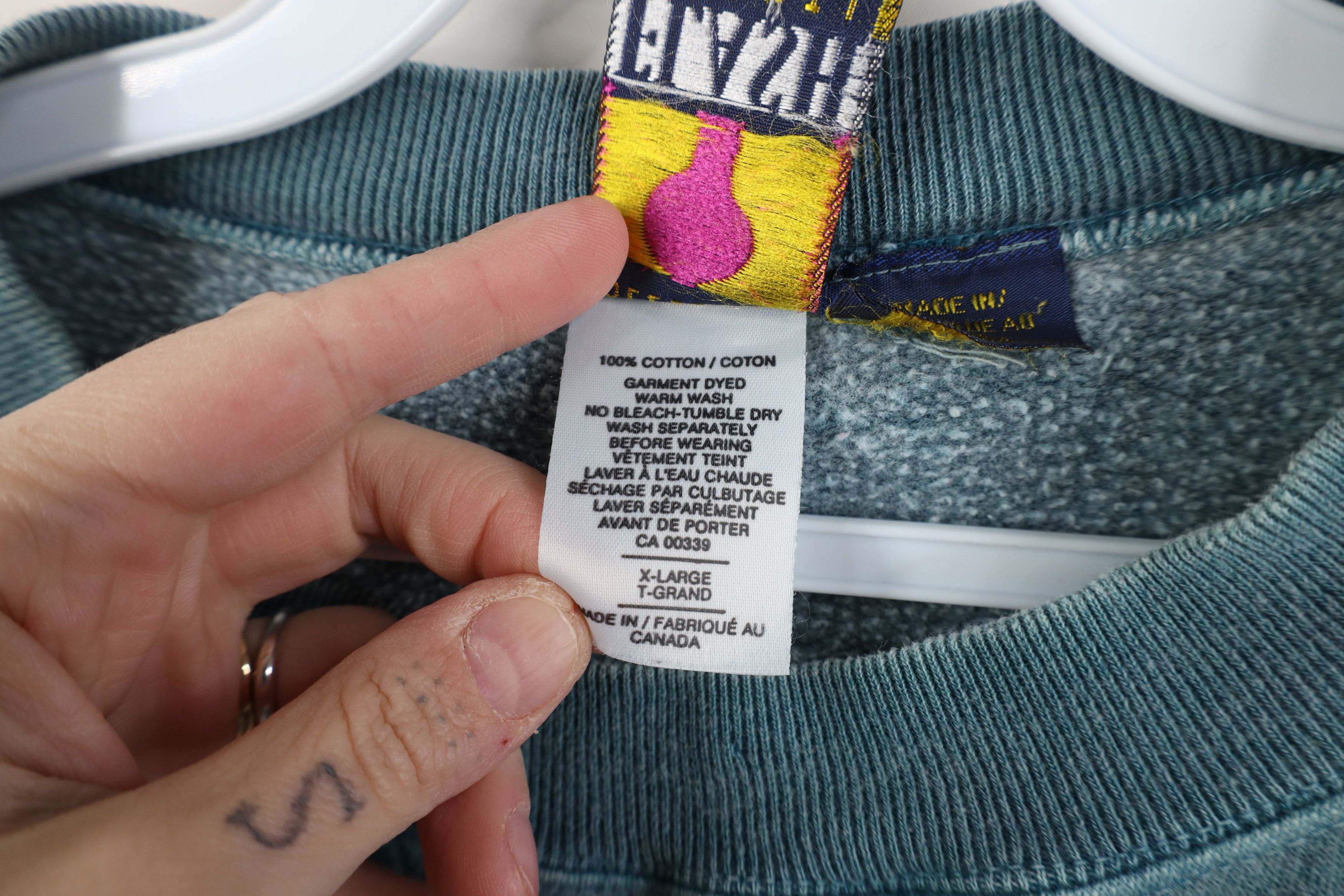 Vintage Vintage 90s Burger In Paradise Jimmy Buffett Sweatshirt Size US XL / EU 56 / 4 - 9 Thumbnail