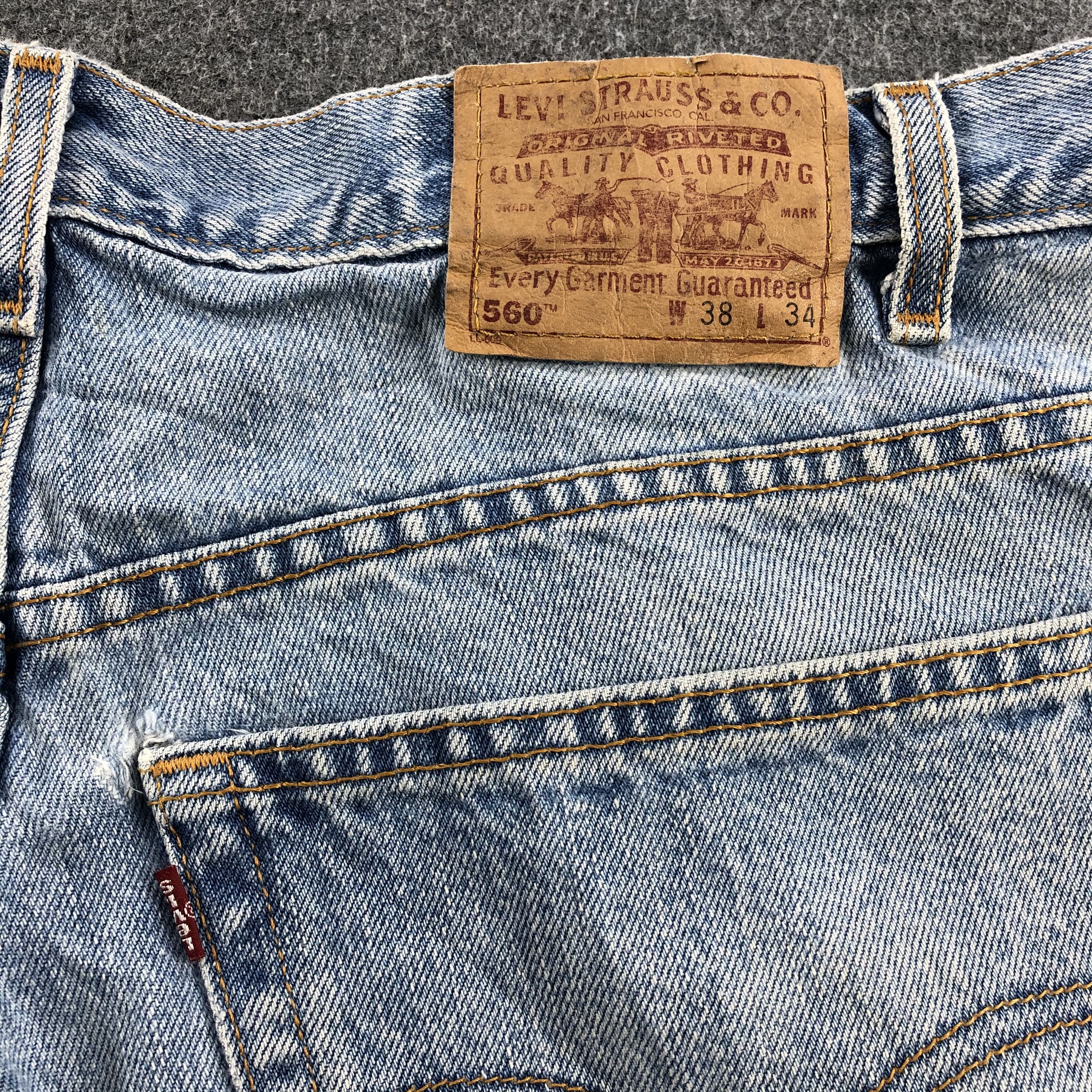 Levi's Levis 560 Vintage Jeans Light Wash Denim-J1033 Size US 37 - 5 Thumbnail