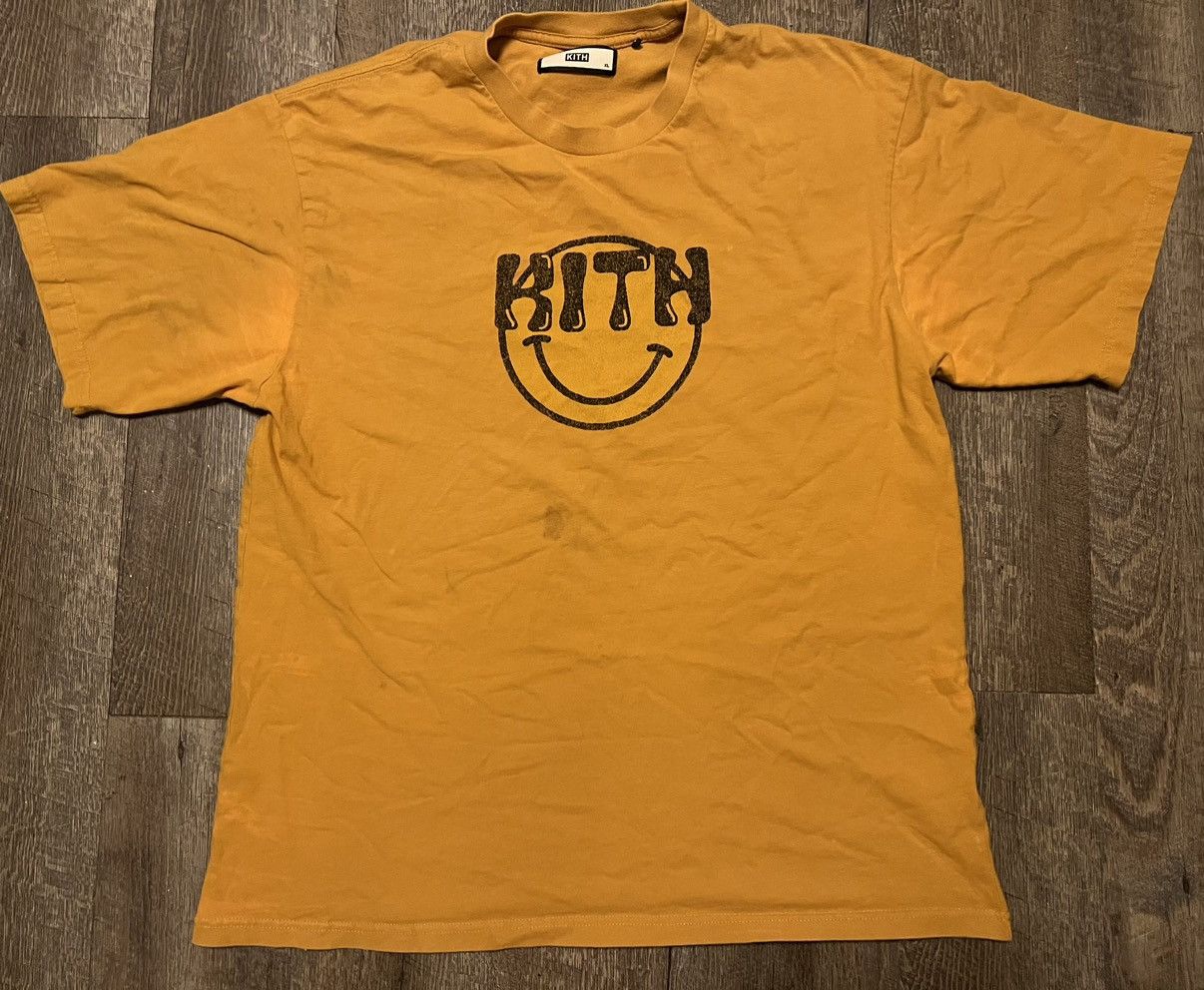 Kith Kith Smiley Face Cheeky Shirt size XL Size US XL / EU 56 / 4 - 1 Thumbnail