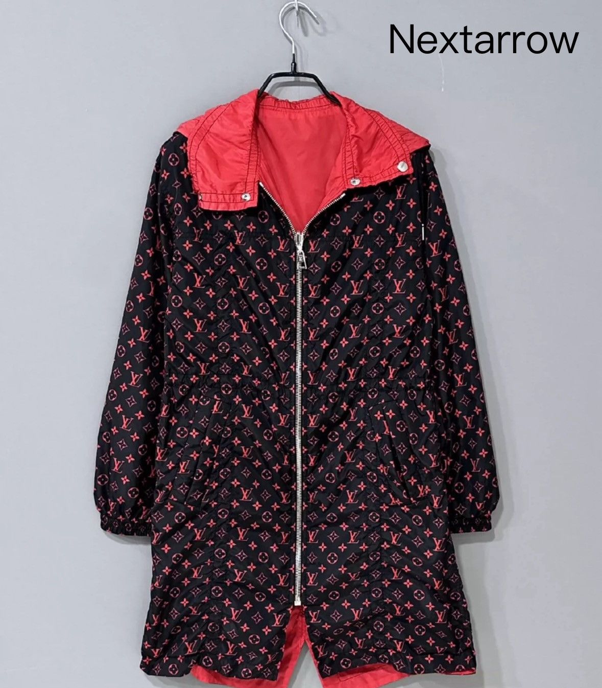 Louis Vuitton Louis Vuitton Fully printed double-sided assault suit Size US S / EU 44-46 / 1 - 1 Thumbnail