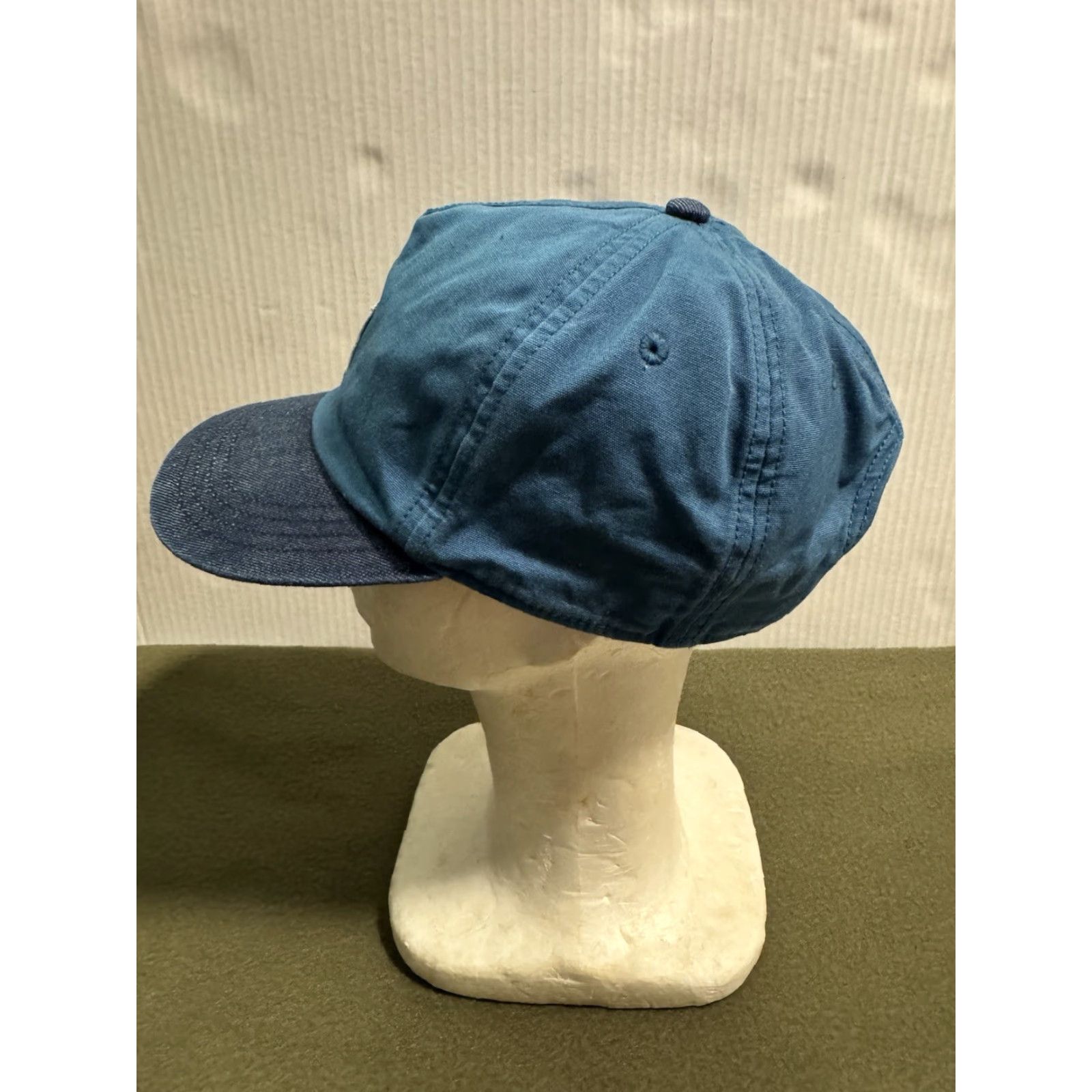 Patagonia PATAGONIA P-6 Label Trad Cap Hat Ventura CA Patch Blue Denim Brim NetPlus OSFM Mens Hat Size ONE SIZE - 3 Thumbnail