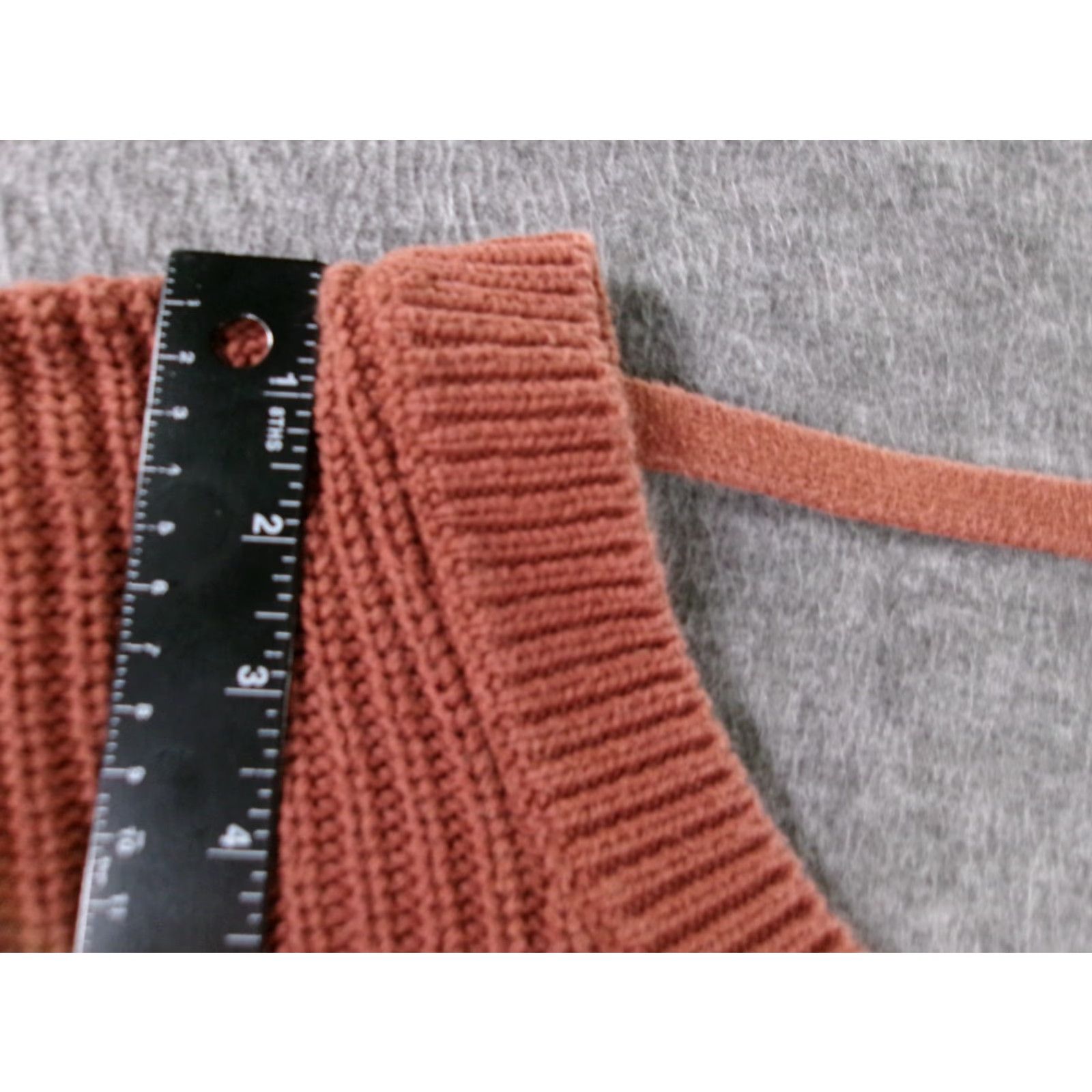 Forever 21 FOREVER 21 Sweater Women Small Brown V-Neck Cozy Pullover Knit Long Sleeve Casual Preppy Size S / US 4 / IT 40 - 4 Thumbnail