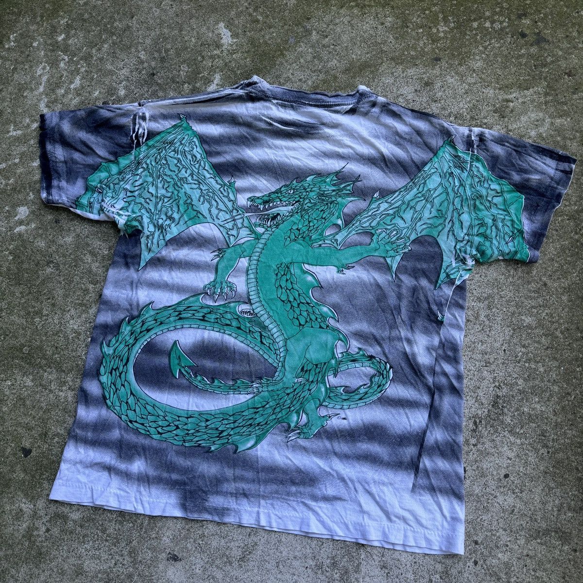 Vintage 90s Paper Thin Dragon Shirt Faded Thrashed ERD Distressed Size US L / EU 52-54 / 3 - 10 Thumbnail