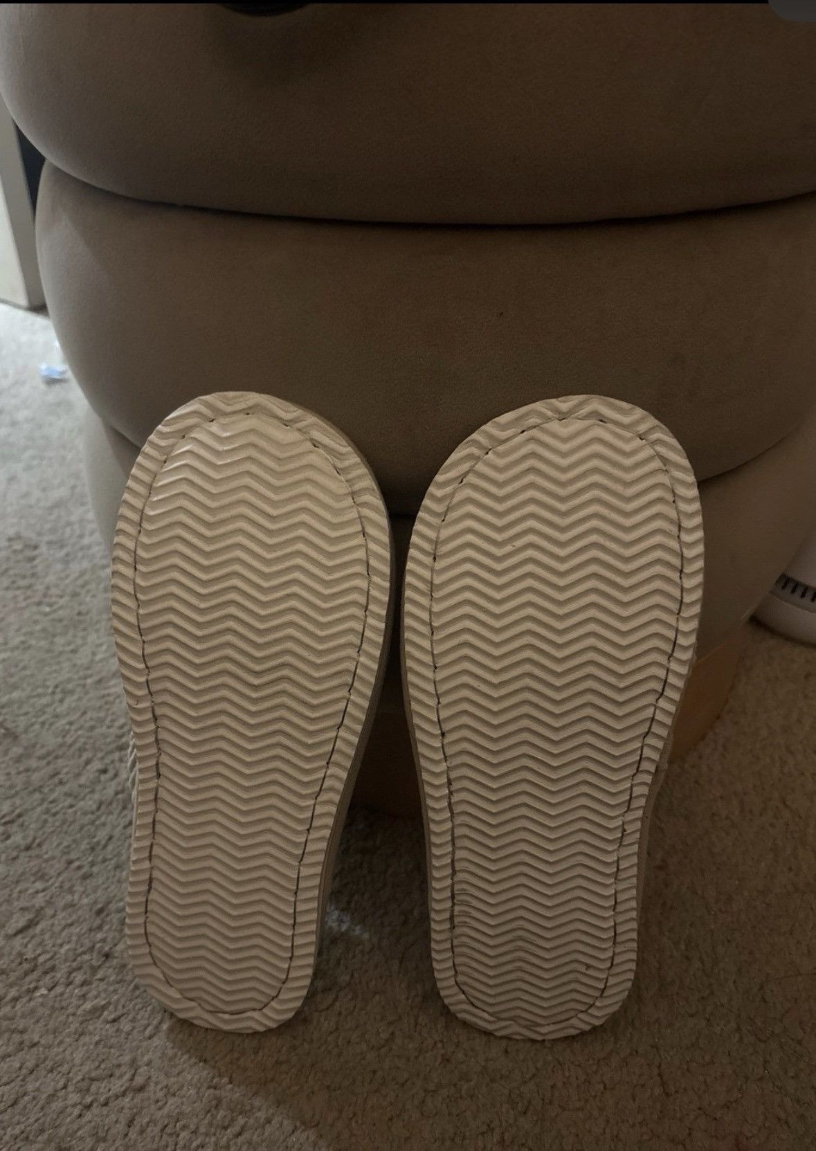 Cider Gray Bow Slippers (Size 6-7 women’s) Size US 7 / IT 37 - 2 Thumbnail
