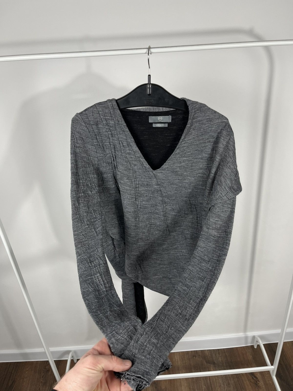 Alexander McQueen MCQ Alexander McQueen Asymmetrical Wrap Top Gray Size L / US 10 / IT 46 - 10 Thumbnail