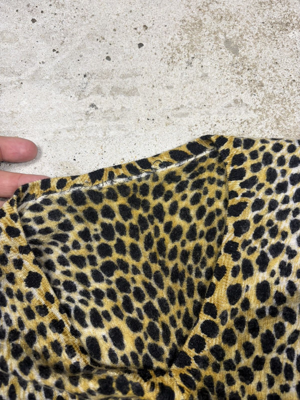 Dolce & Gabbana Vintage 2000s Dolce & Gabbana Leopard Print Cashmere Sweater Size S / US 4 / IT 40 - 8 Thumbnail