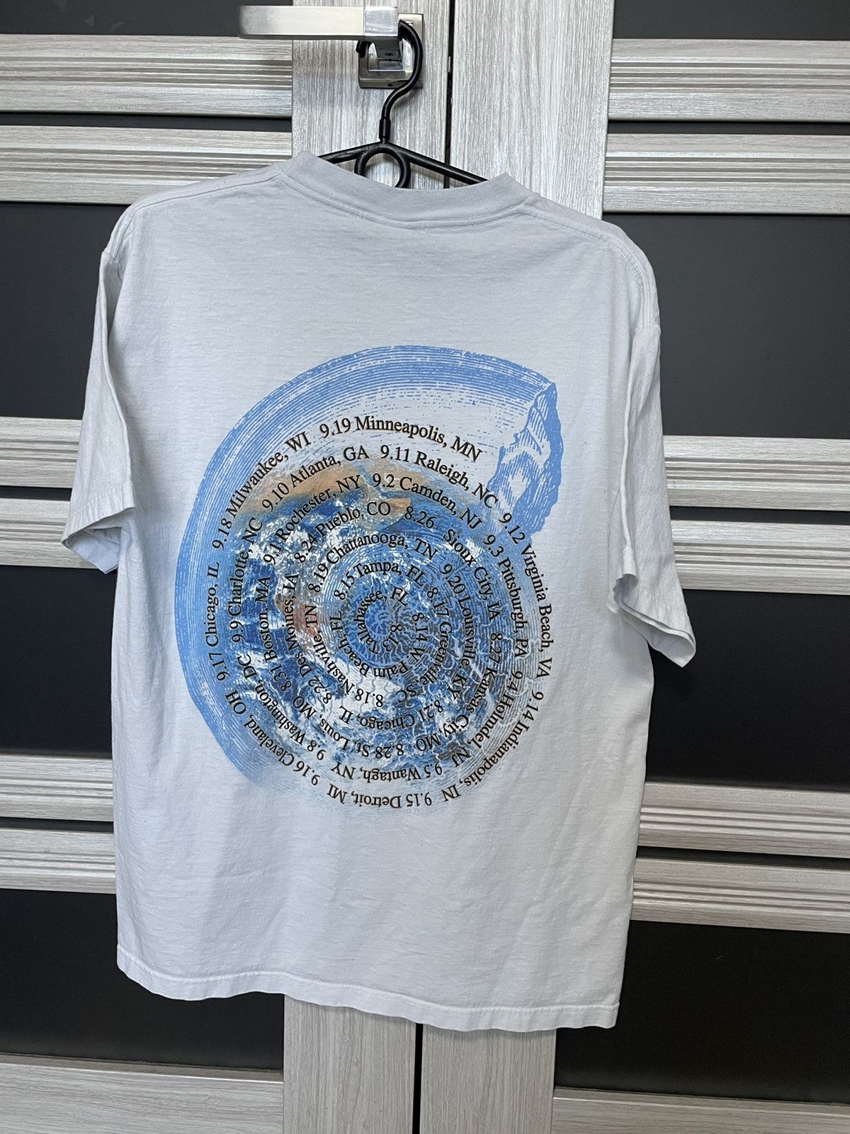 Band Tees VTG The Moody Blues Strange Times 1999 Concert Tour Tee Rare Size US L / EU 52-54 / 3 - 2 Thumbnail