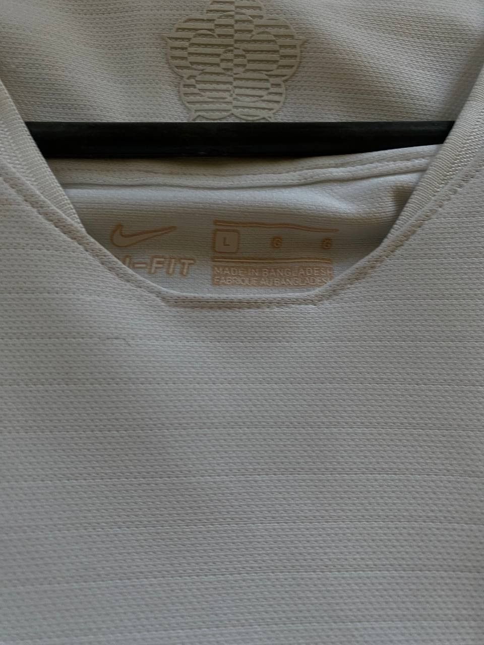 Nike × Vintage 90s Nike Central Swoosh Vintage Y2K Oversized Retro T-Shirt Size US L / EU 52-54 / 3 - 8 Thumbnail