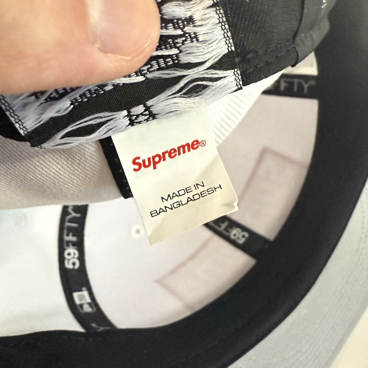 New Era × Supreme Supreme Money Box Logo New Era Fitted Hat Size ONE SIZE - 7 Thumbnail