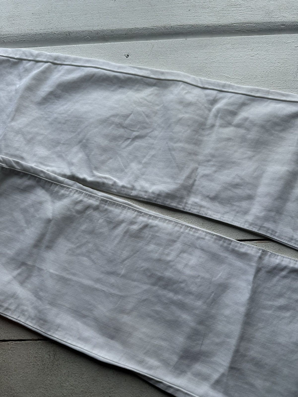 Giorgio Armani VNTG 🚨 BAGGY ARMANI JEANS LUXURY WHITE WITH LOGO PANTS Size US 31 - 4 Thumbnail