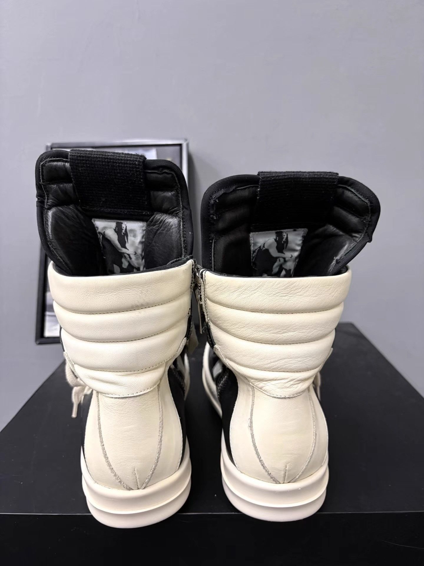Rick Owens Rick Owens Black White Triangle High-Tops K34 Size US 7 / IT 37 - 7 Thumbnail