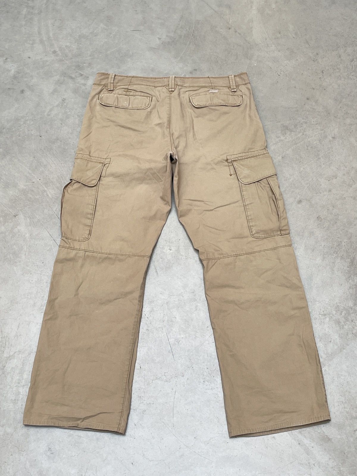 Vintage Vintage Military Cargo Pants Beige Wide Workwear Fit size 36 Size US 36 / EU 52 - 2 Thumbnail