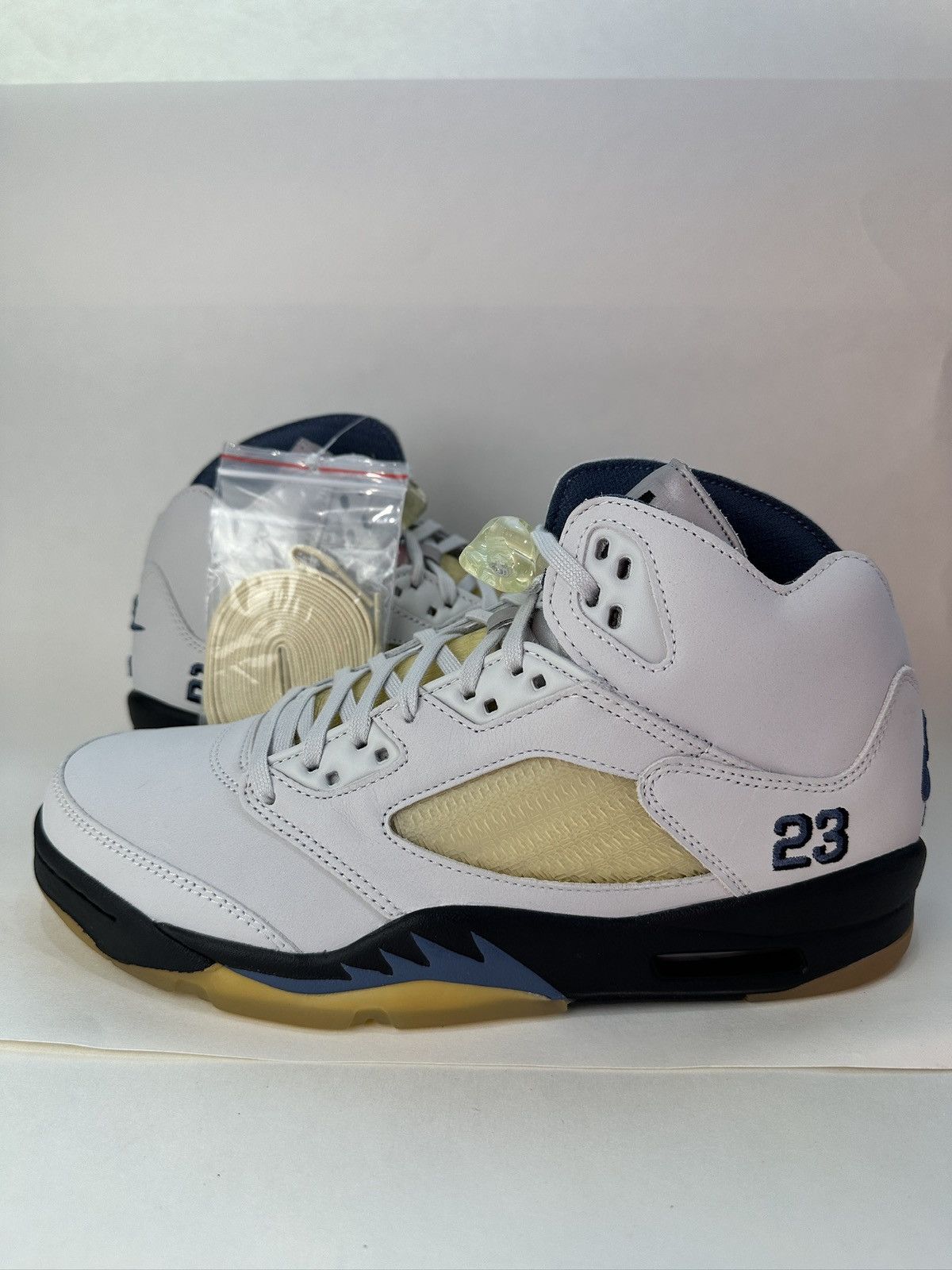 A Ma Maniere × Jordan Brand A Ma Maniere x Air Jordan 5 Retro Dawn (Mens 10) Size US 11.5 / IT 41.5 - 1 Thumbnail