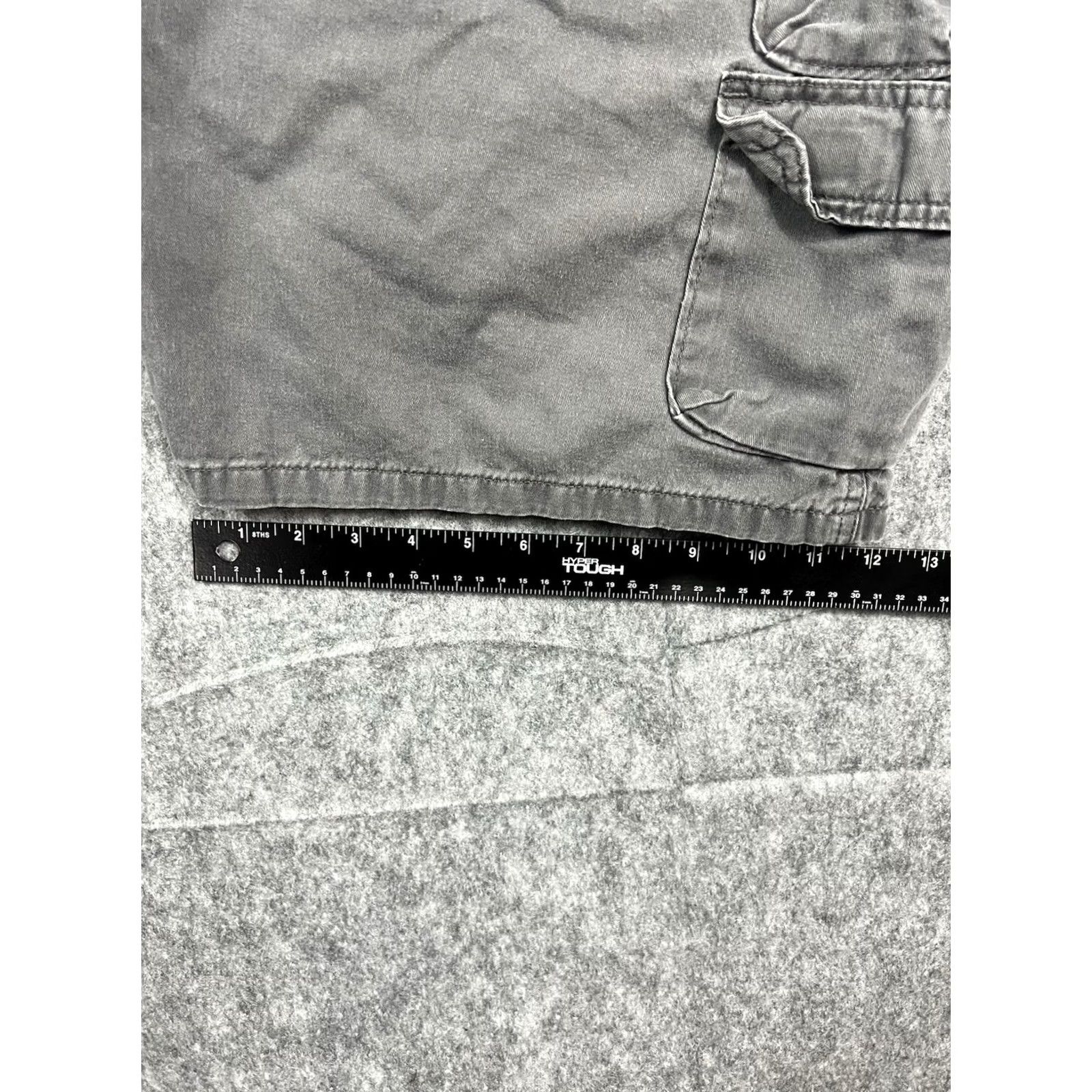 Wrangler Wrangler Mens Gray Cargo Short Wisconsin? Size US 44 / EU 60 - 8 Thumbnail