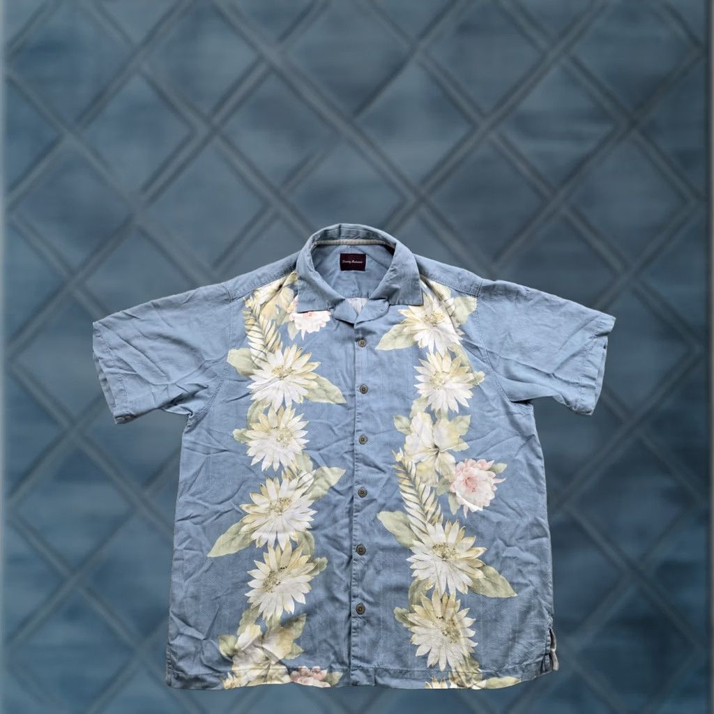 Tommy Bahama Tommy Bahama Shirt Mens XL Blue Silk Hawaiian Floral Button Up Camp Casual Shirt Size US XL / EU 56 / 4 - 1 Thumbnail