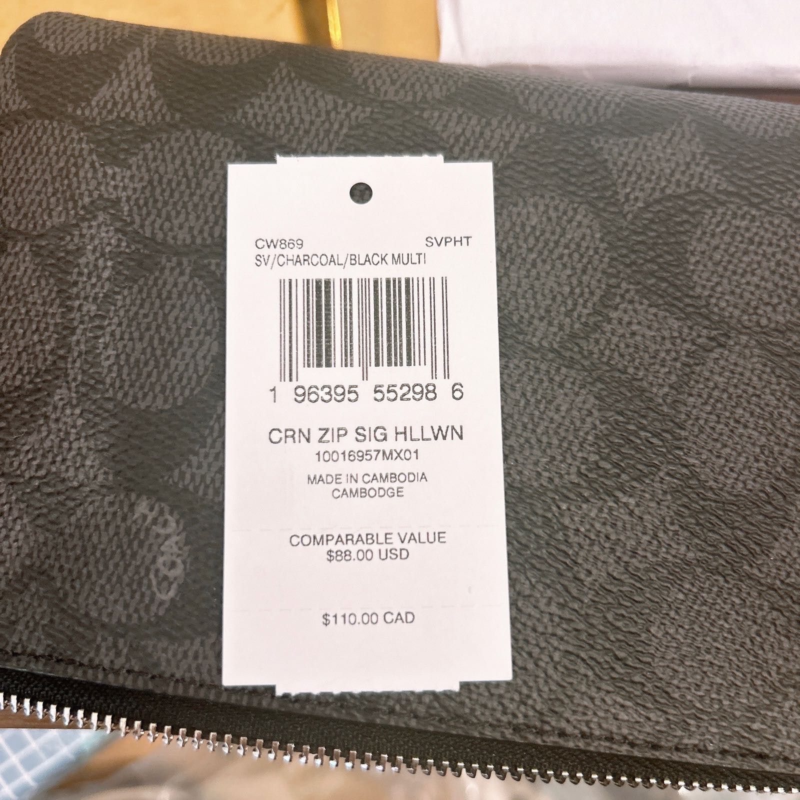 Coach Corner Zip Wristlet In Signature Canvas Halloween Graphic Size ONE SIZE - 10 Thumbnail