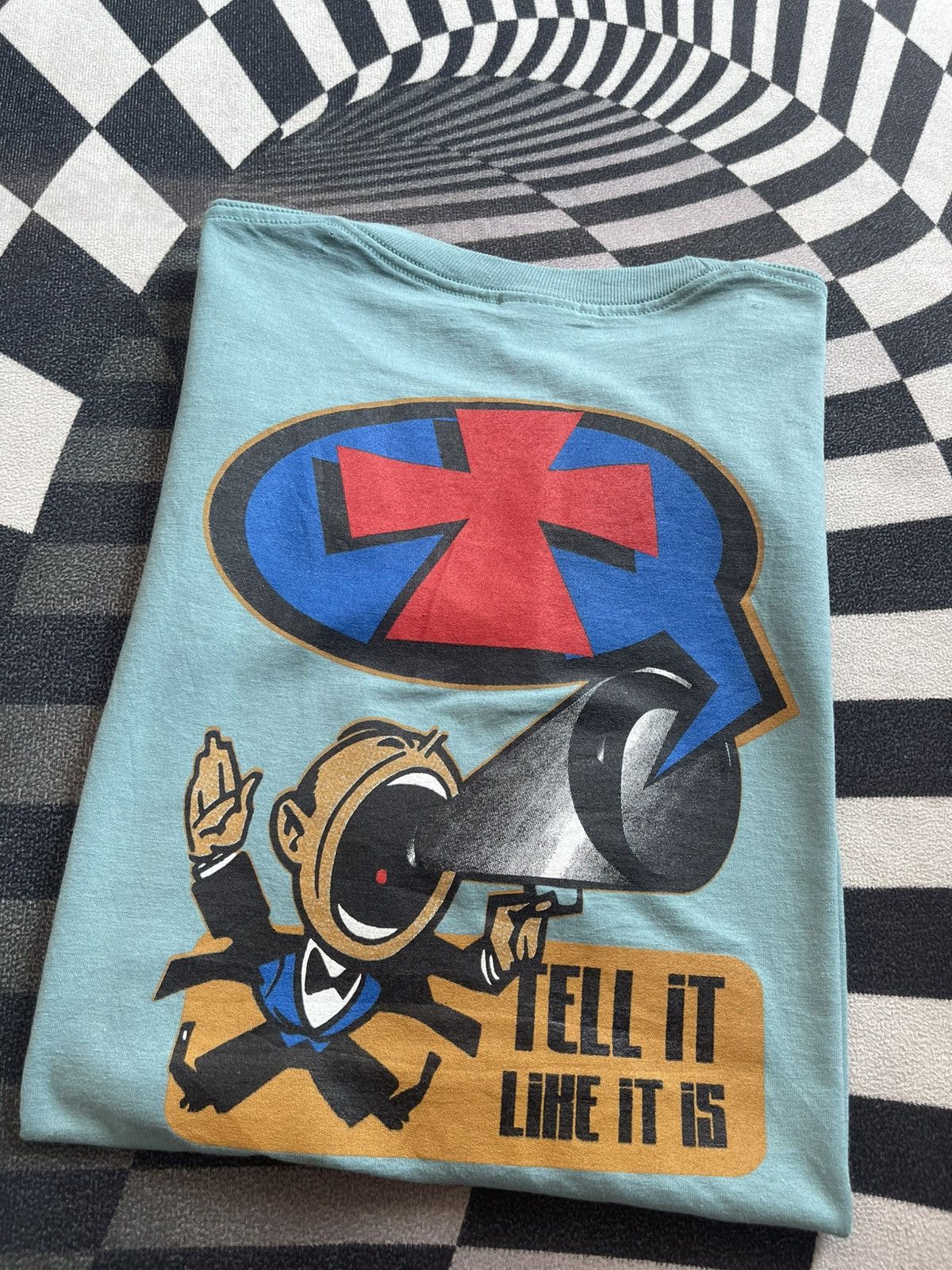 Vintage Vintage 2000 Jerzees Xtreme "Tell It Like It Is" Graphic Tee Size US XL / EU 56 / 4 - 1 Thumbnail