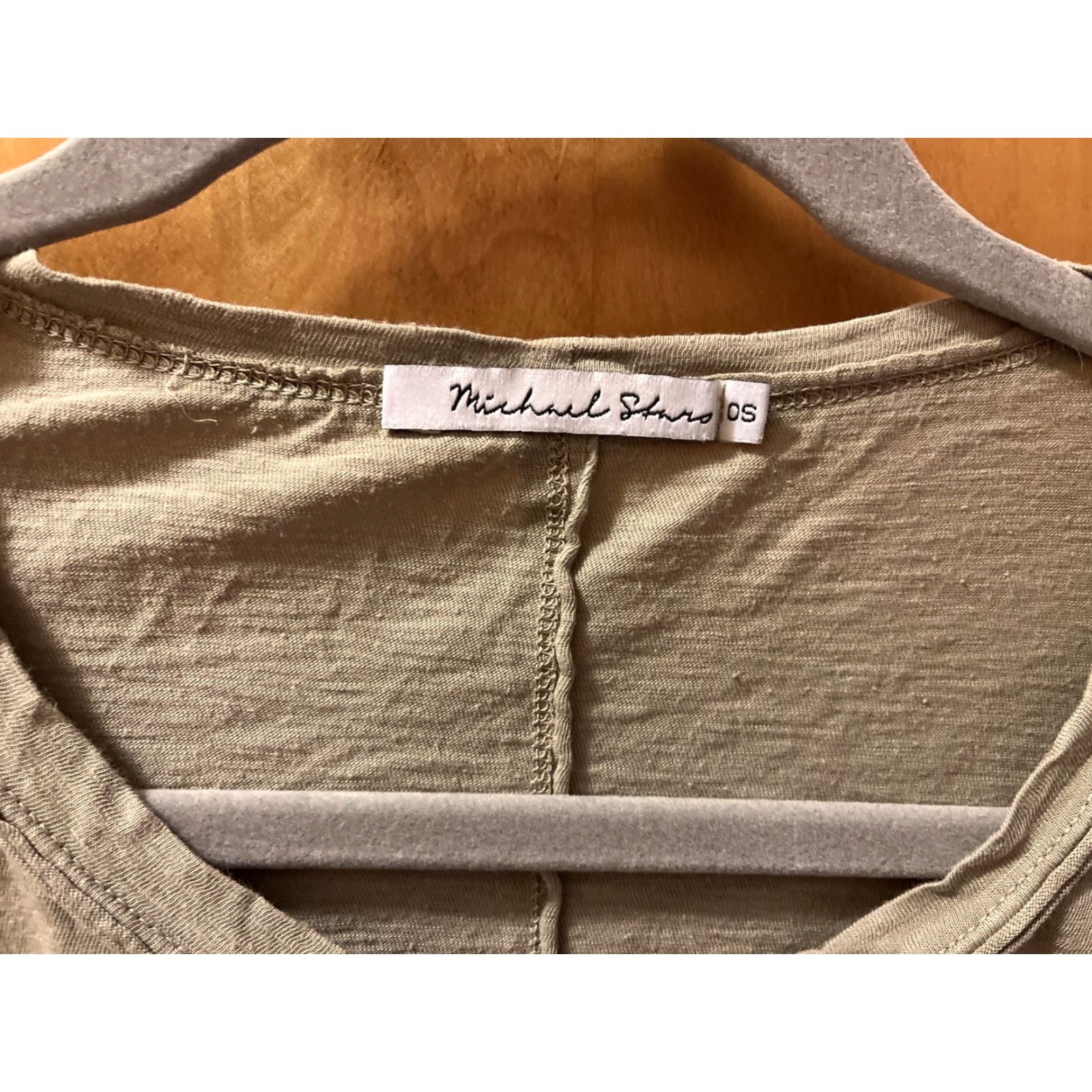 Michael Stars Michael Stars T-Shirt Crew Neck Short Sleeve Gray Women’s Small Distressed Hem Made in USA OS Size S / US 4 / IT 40 - 3 Thumbnail