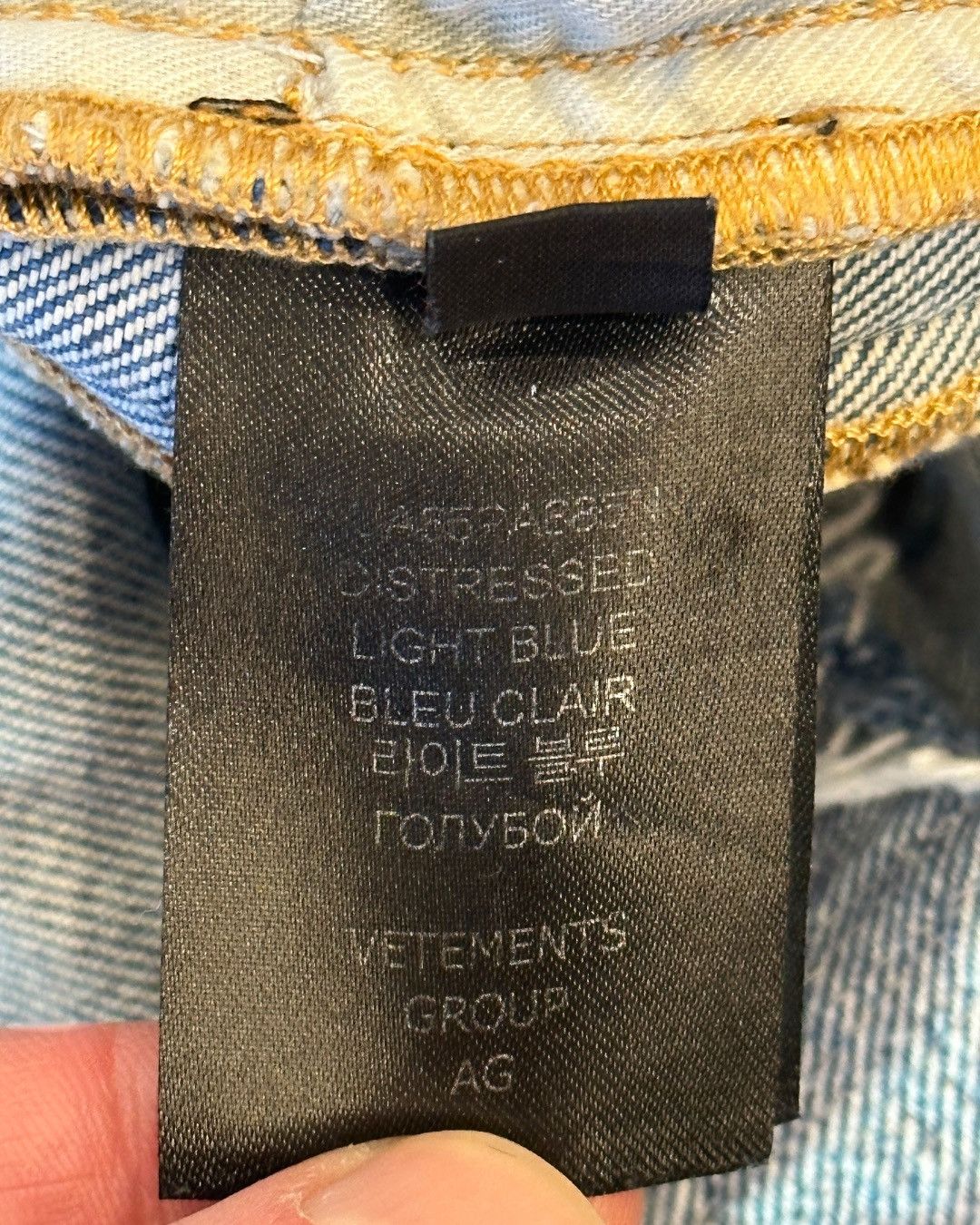 Vetements Vetements Trashed Big Shape Jeans Distressed Light Blue Size US 32 / EU 48 - 7 Thumbnail