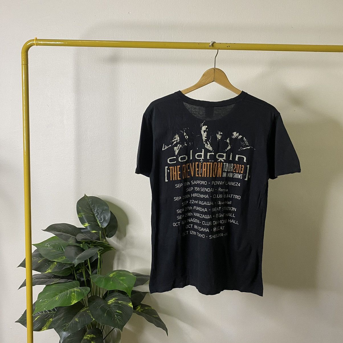 Band Tees Coldrain Japanese Rock Band The Revelation Tour 2013 Tee Size US M / EU 48-50 / 2 - 1 Thumbnail