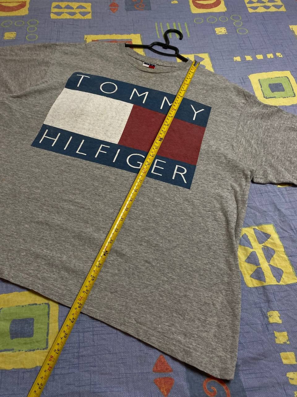 Tommy Hilfiger Tommy Hilfiger Vintage 90s Streetwear T-shirt Size US XL / EU 56 / 4 - 8 Thumbnail