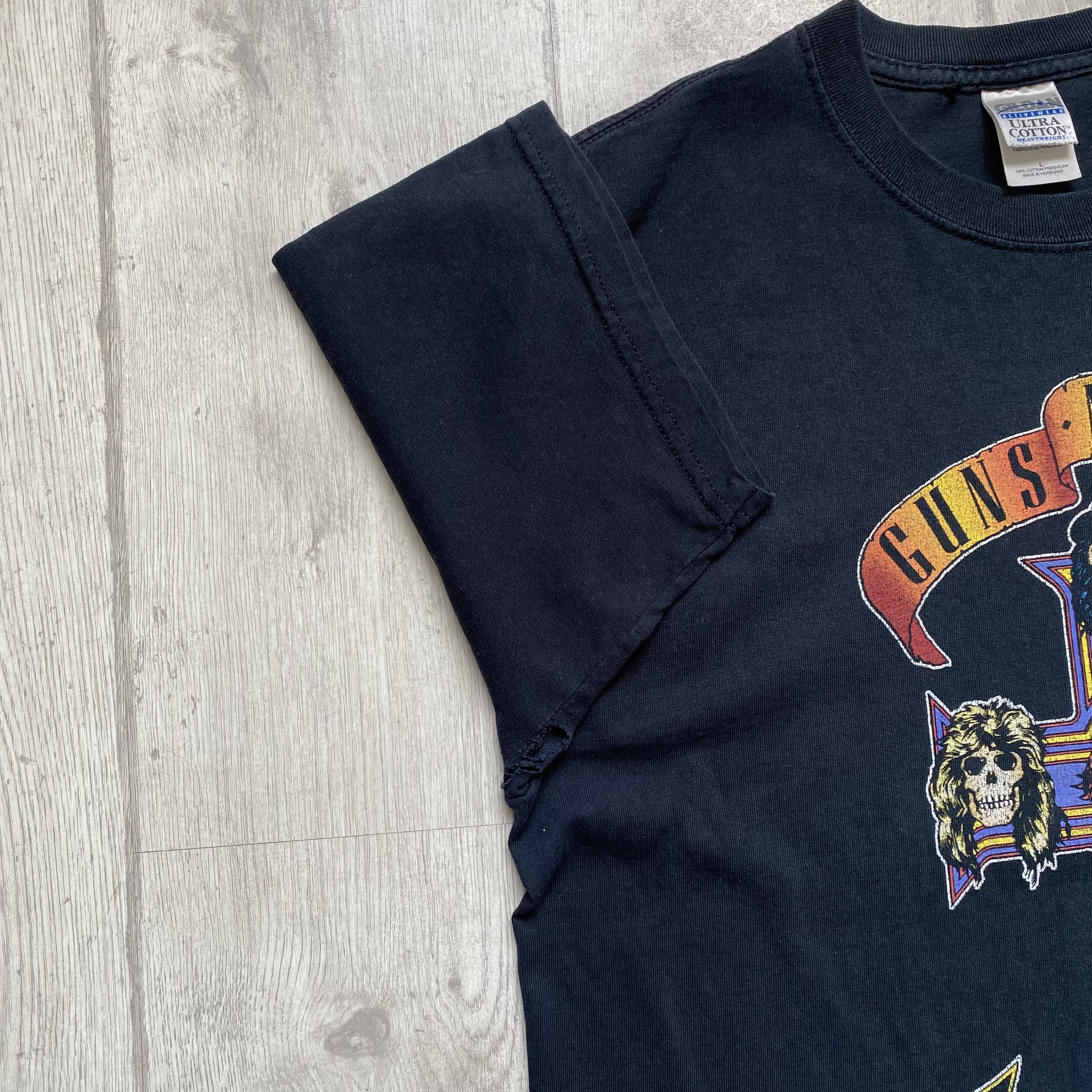 Guns N' Roses 🎸 Trashed Vintage 00s Gun's n roses Tee Rock Band Size US L / EU 52-54 / 3 - 9 Thumbnail