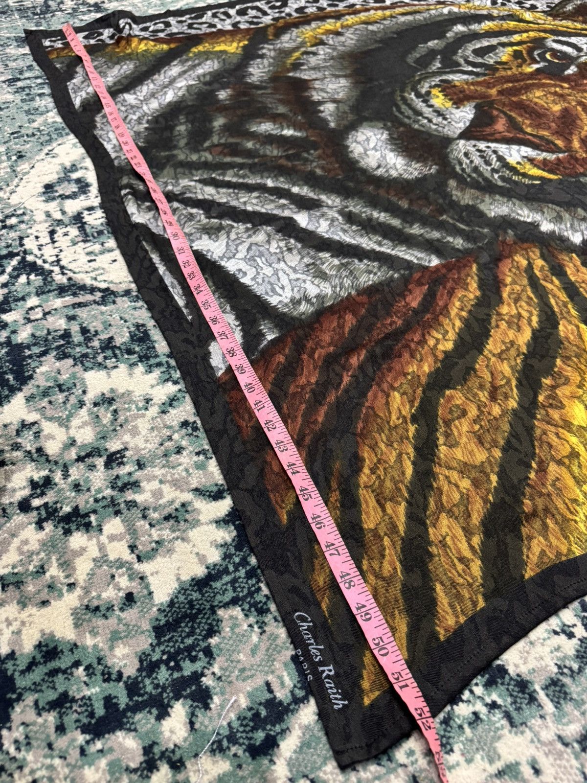 Anglo-Italian CHARLES RAITH MASSIVE TIGER MOTIVE SILK WOOL SCARF Size ONE SIZE - 4 Thumbnail