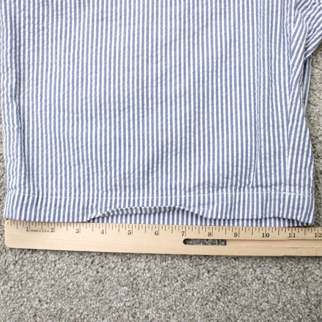 Jos. A. Bank Jos. A. Bank Chino Shorts Men 33 Blue/White Striped Seersucker Cotton Chino Shorts Casual Pockets 9in Inseam Regular Rise Mid-Topstitch? Size US 33 - 5 Thumbnail