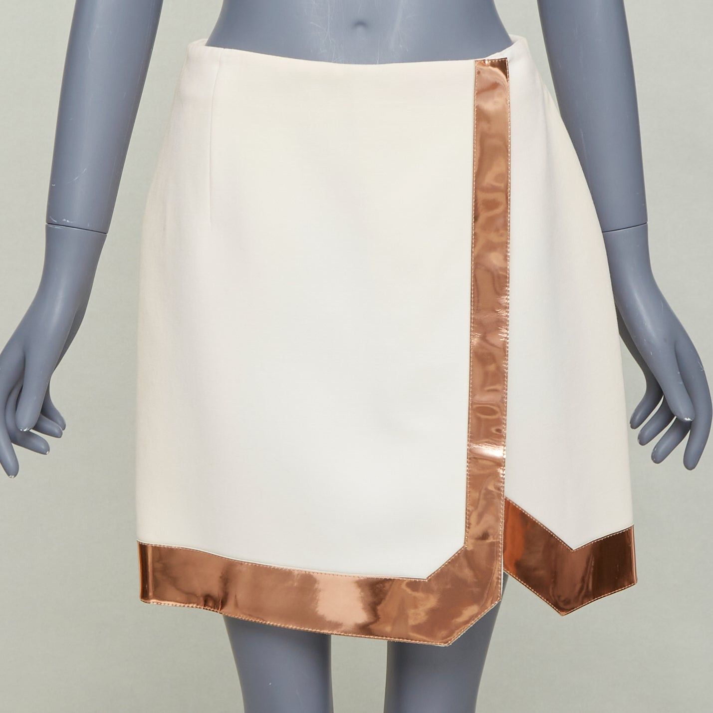 Mugler MUGLER cream virgin wool metallic copper PVC edge tulip skirt FR38 M Size 28" / US 6 / IT 42 - 1 Thumbnail
